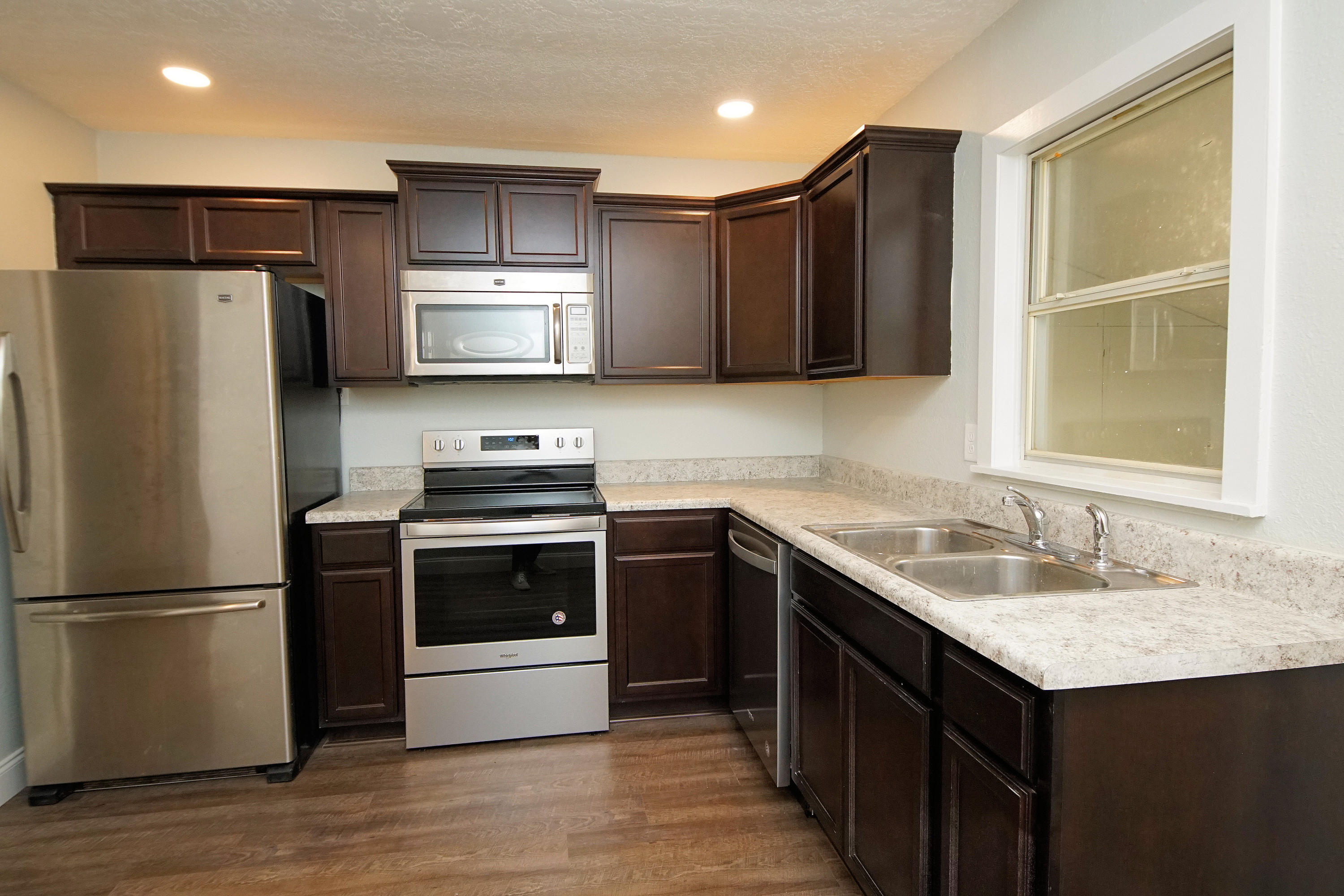 ROSEMONT - Residential Lease