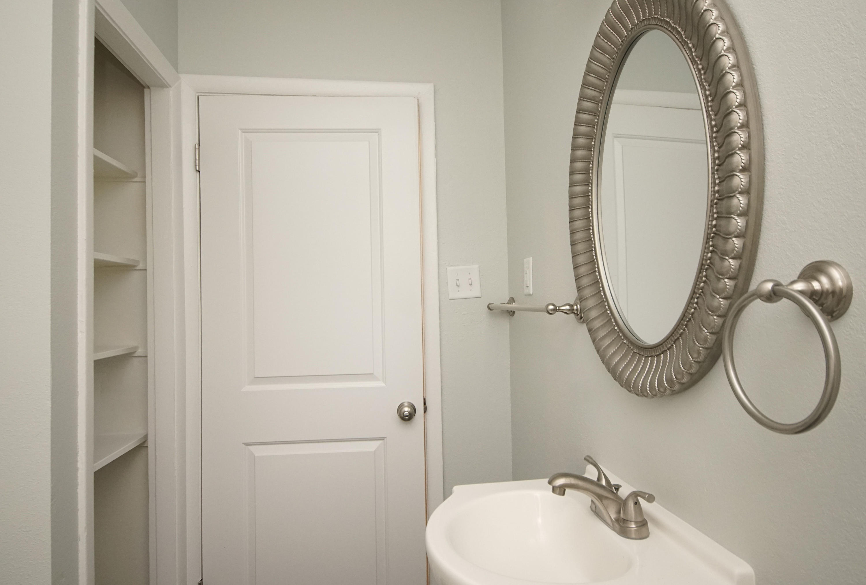 ROSEMONT - Residential Lease