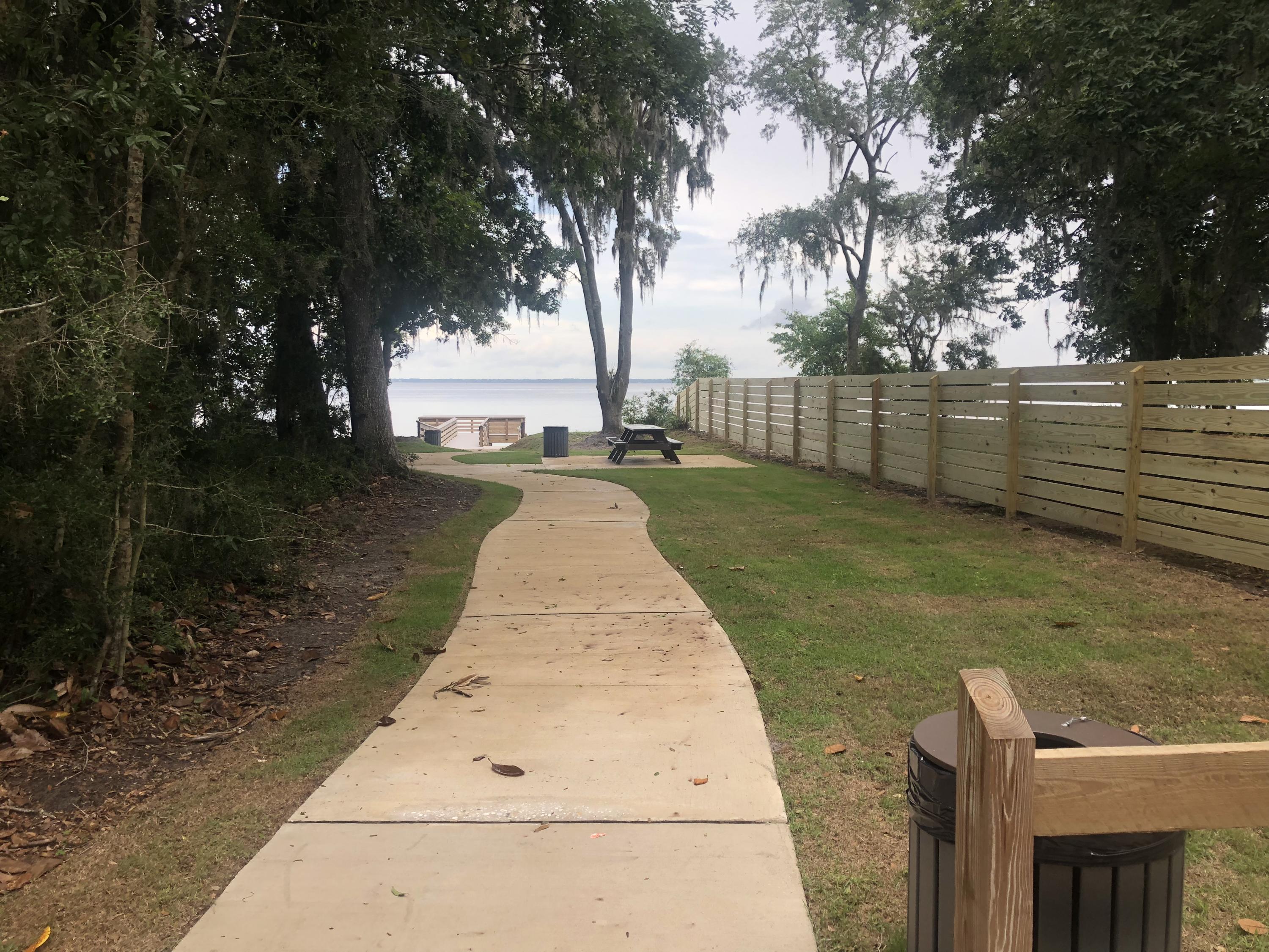 GRAYTON BAYOU - Land