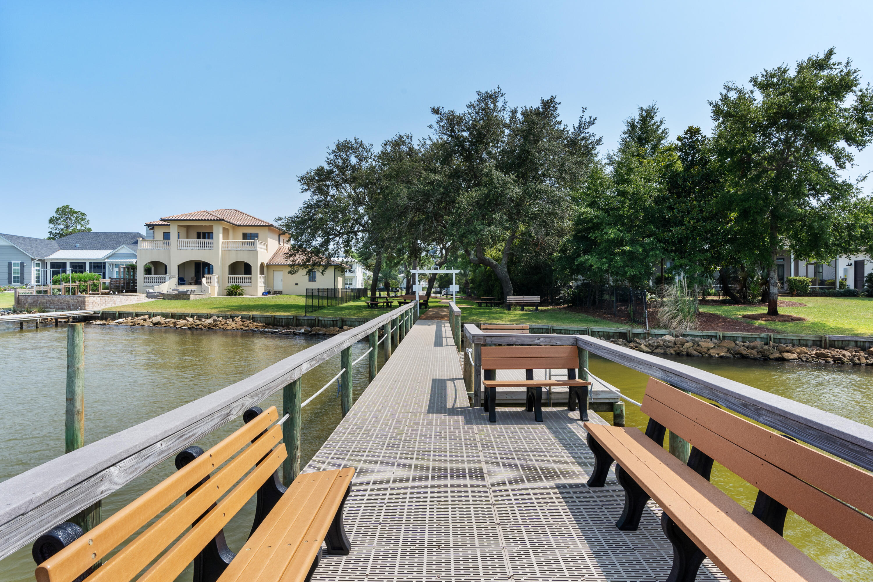 PELICAN BAY S/D - Residential