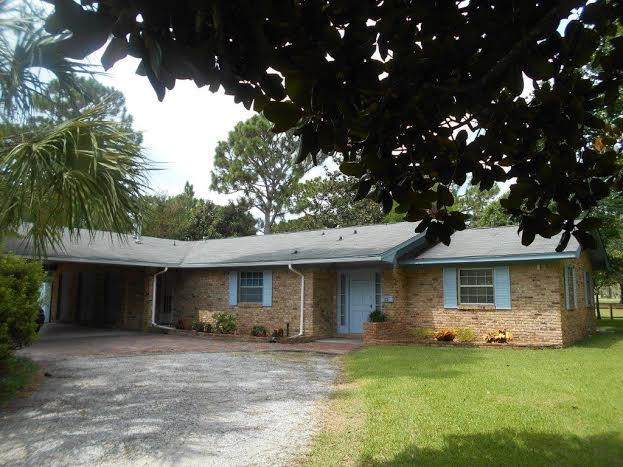 COUNTRY CLUB ESTATES - Residential