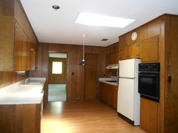 COUNTRY CLUB ESTATES - Residential