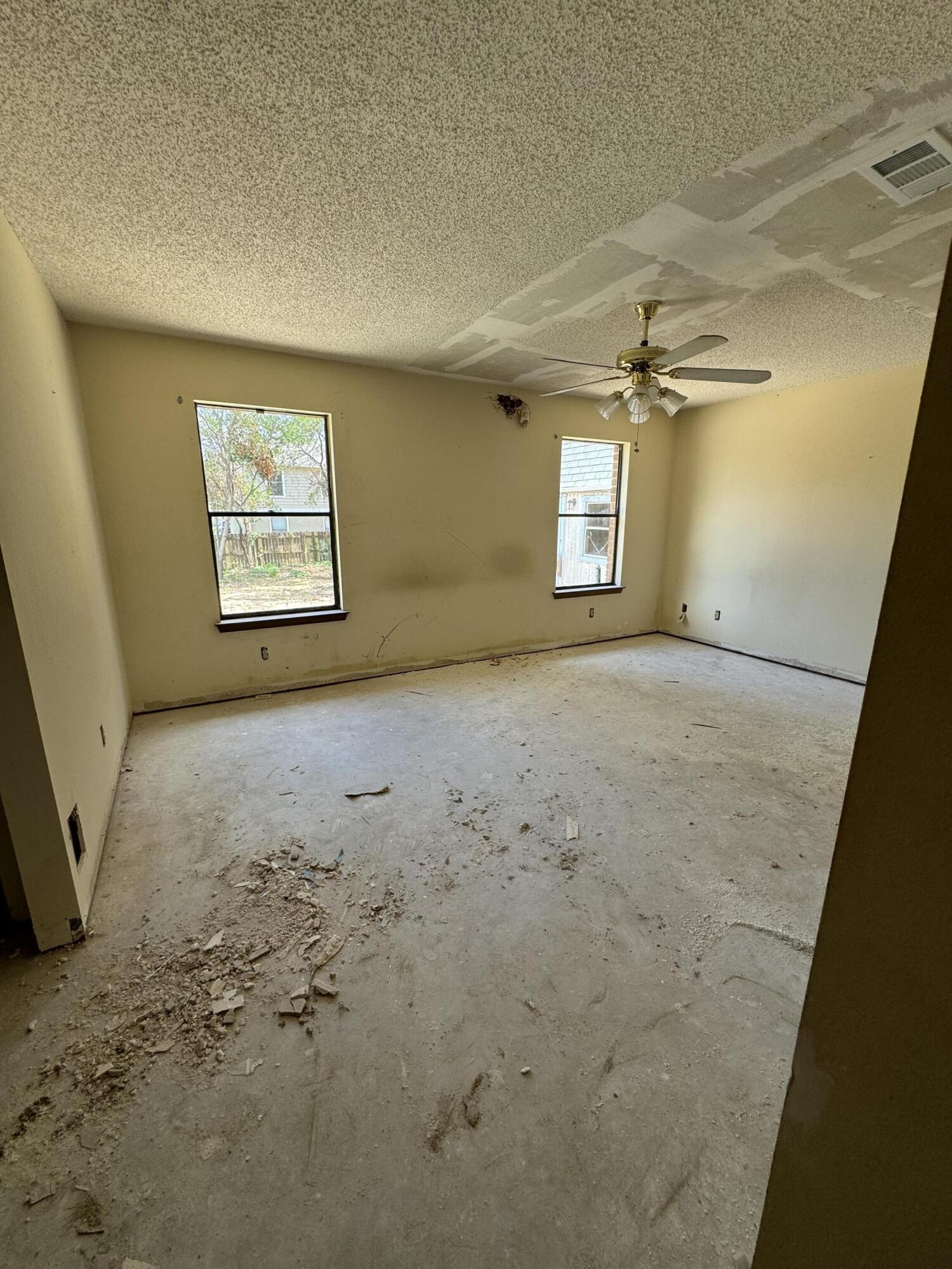 SANTA ROSA SHORES 4TH ADDN - Residential