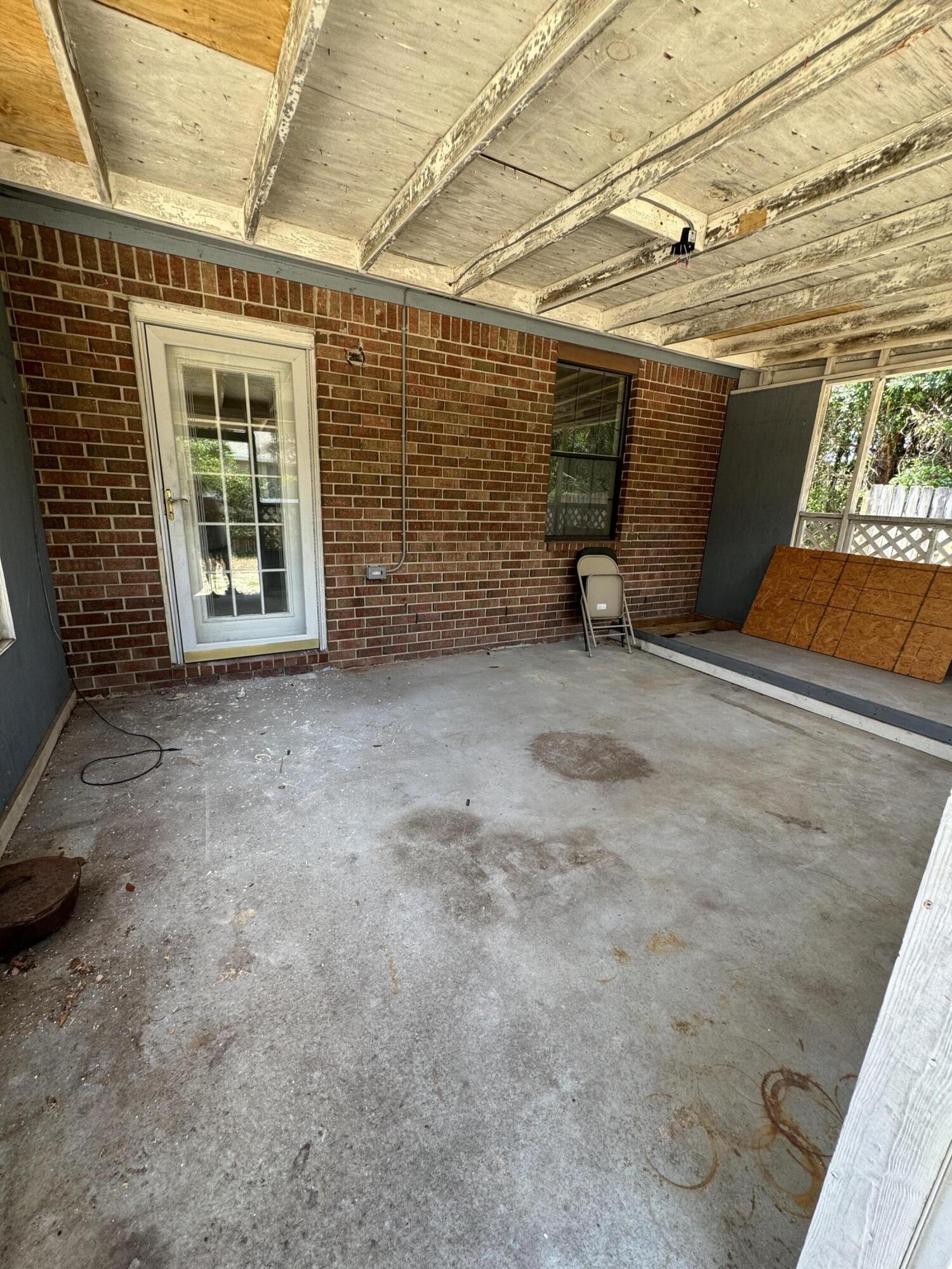 SANTA ROSA SHORES 4TH ADDN - Residential