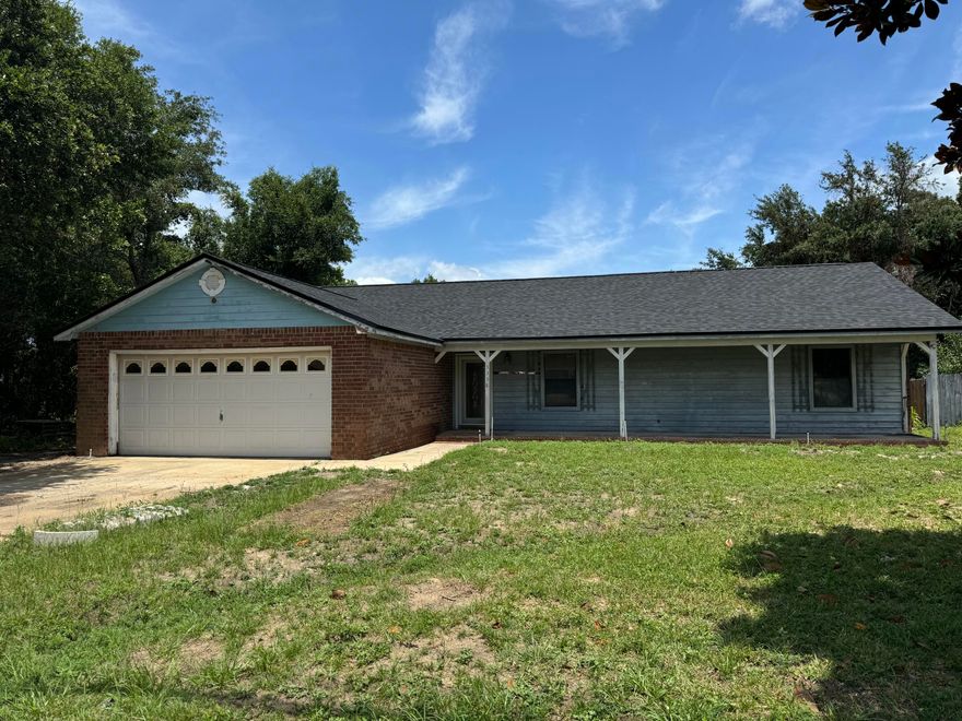 **INVESTOR ALERT** See the potential in this 3/2 Ranch style home that would be perfect for those looking to add to their portfolio! Conveniently located near Shopping, Tiger Point Golf Course/park, Hospitals, Beaches and minutes from Downtown Pensacola! New roof, electrical panel and garage door opener put in May 2024. Do not miss out on this opportunity!