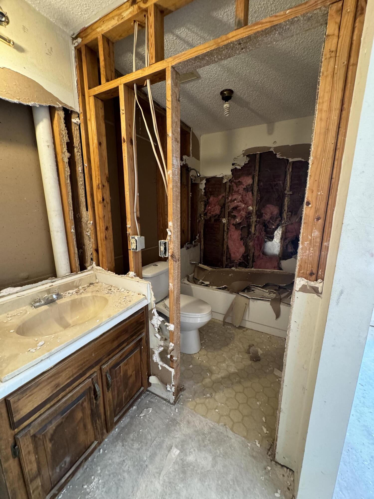 SANTA ROSA SHORES 4TH ADDN - Residential