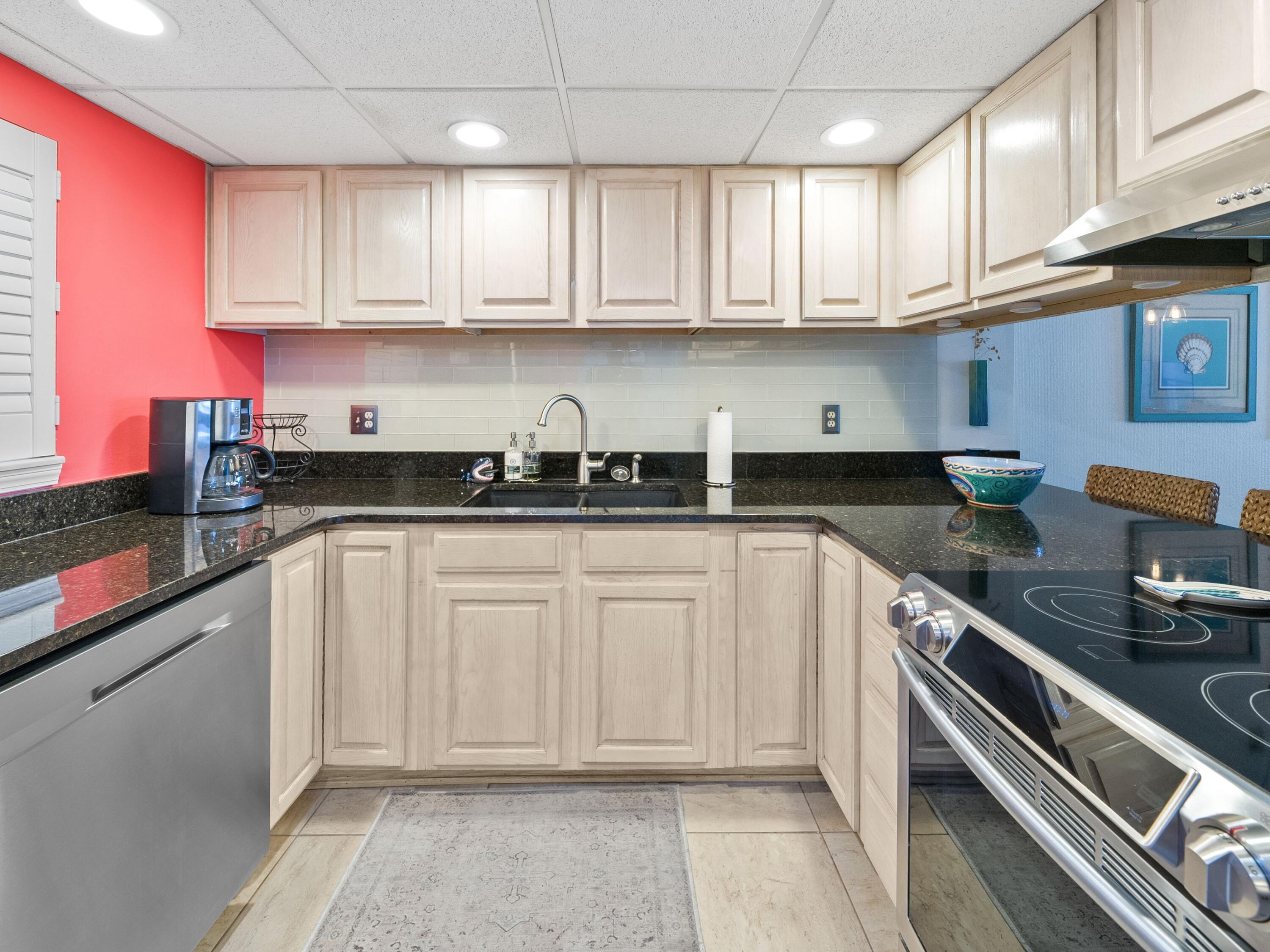 EMERALD ISLE - Residential