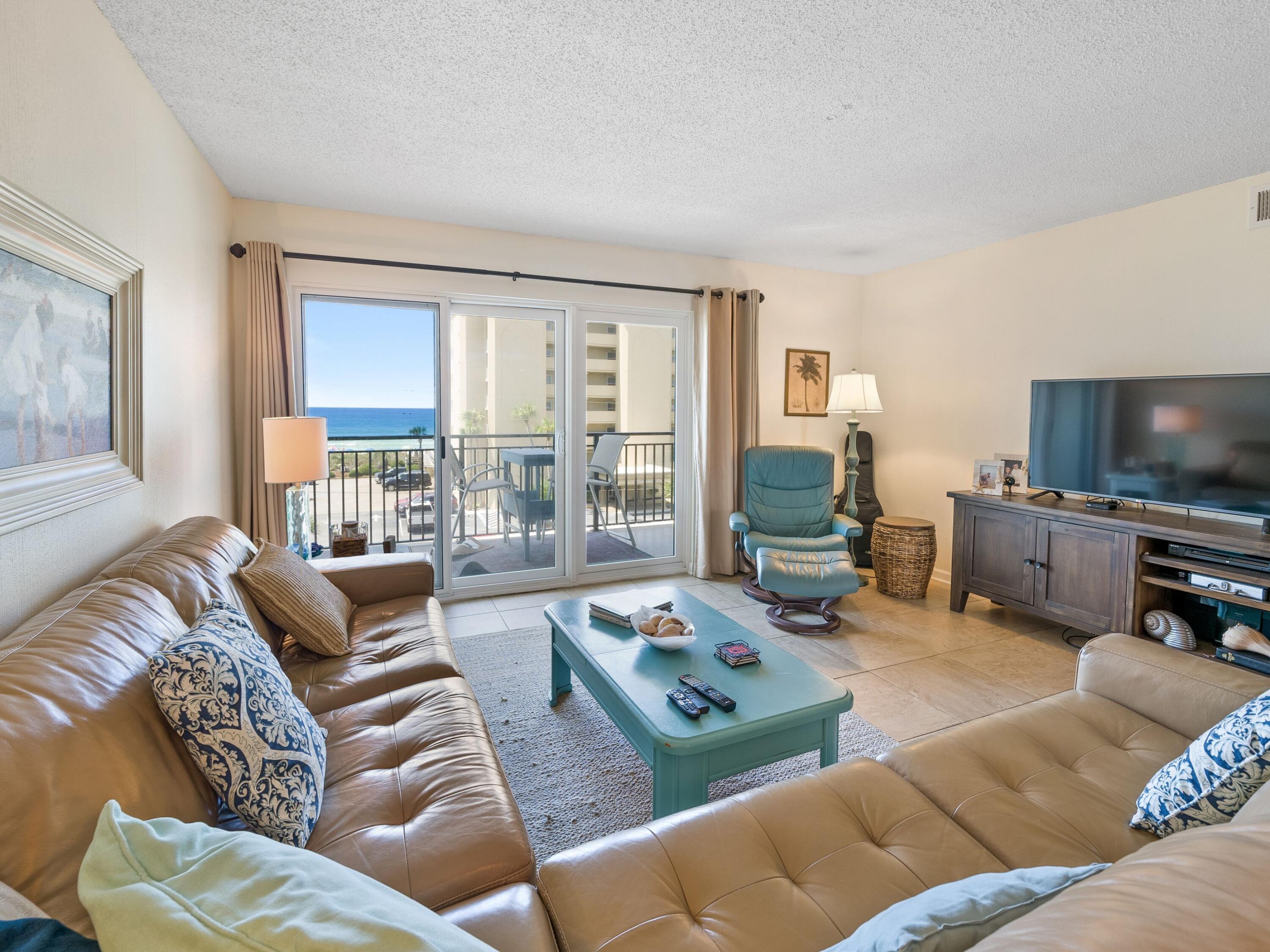 EMERALD ISLE - Residential