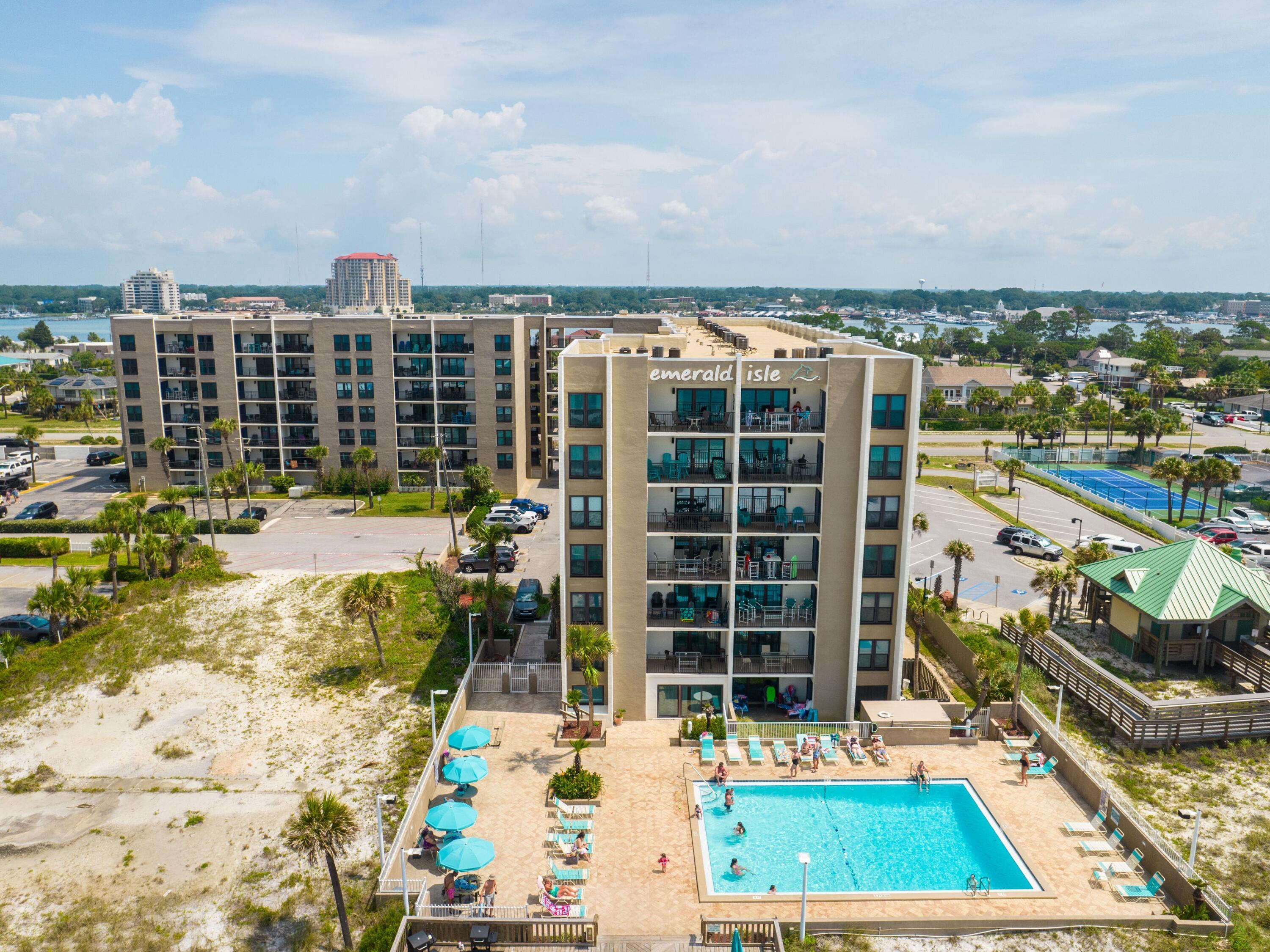 EMERALD ISLE - Residential