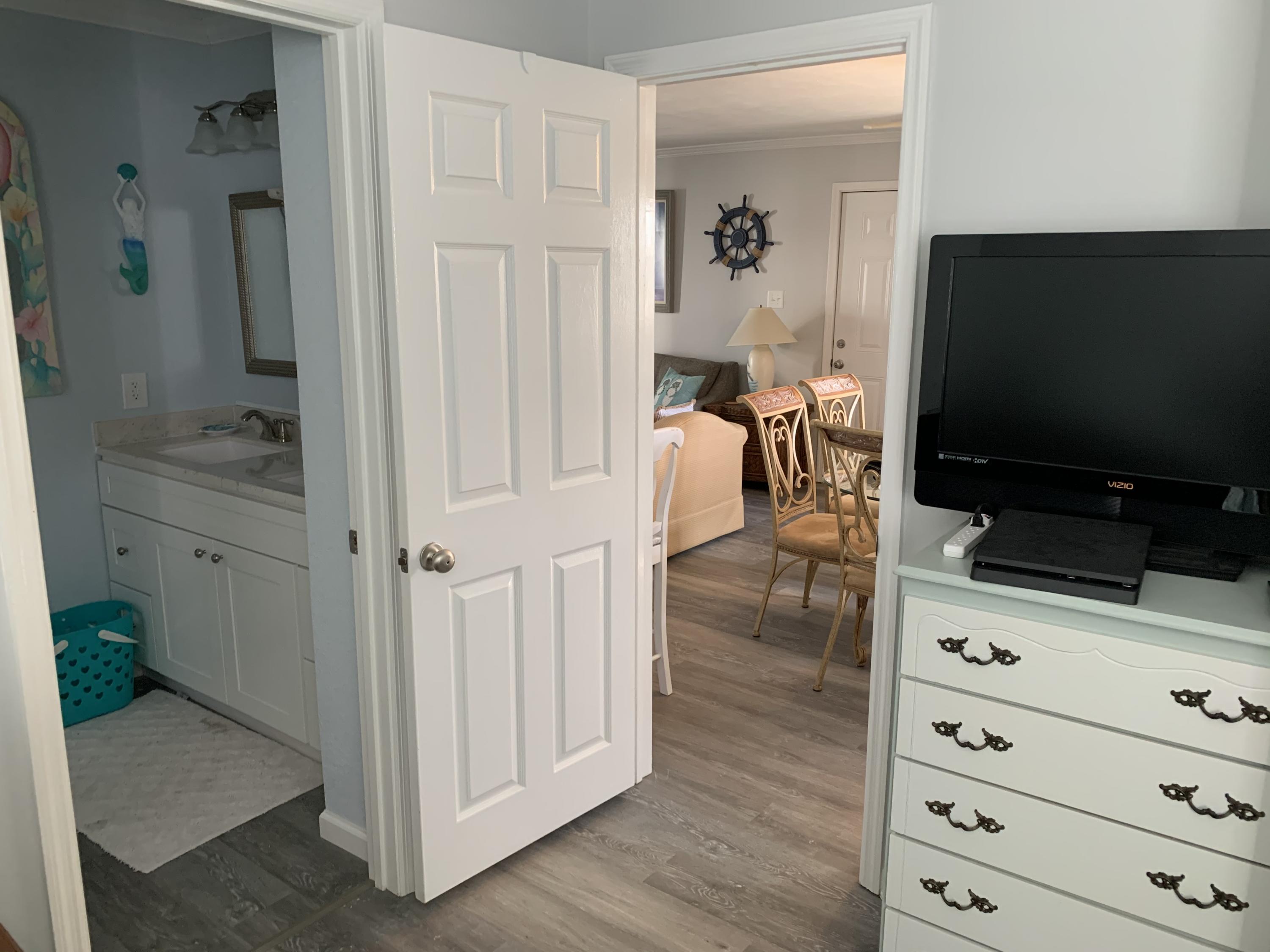 HERMITAGE CONDOMINIUM - Residential