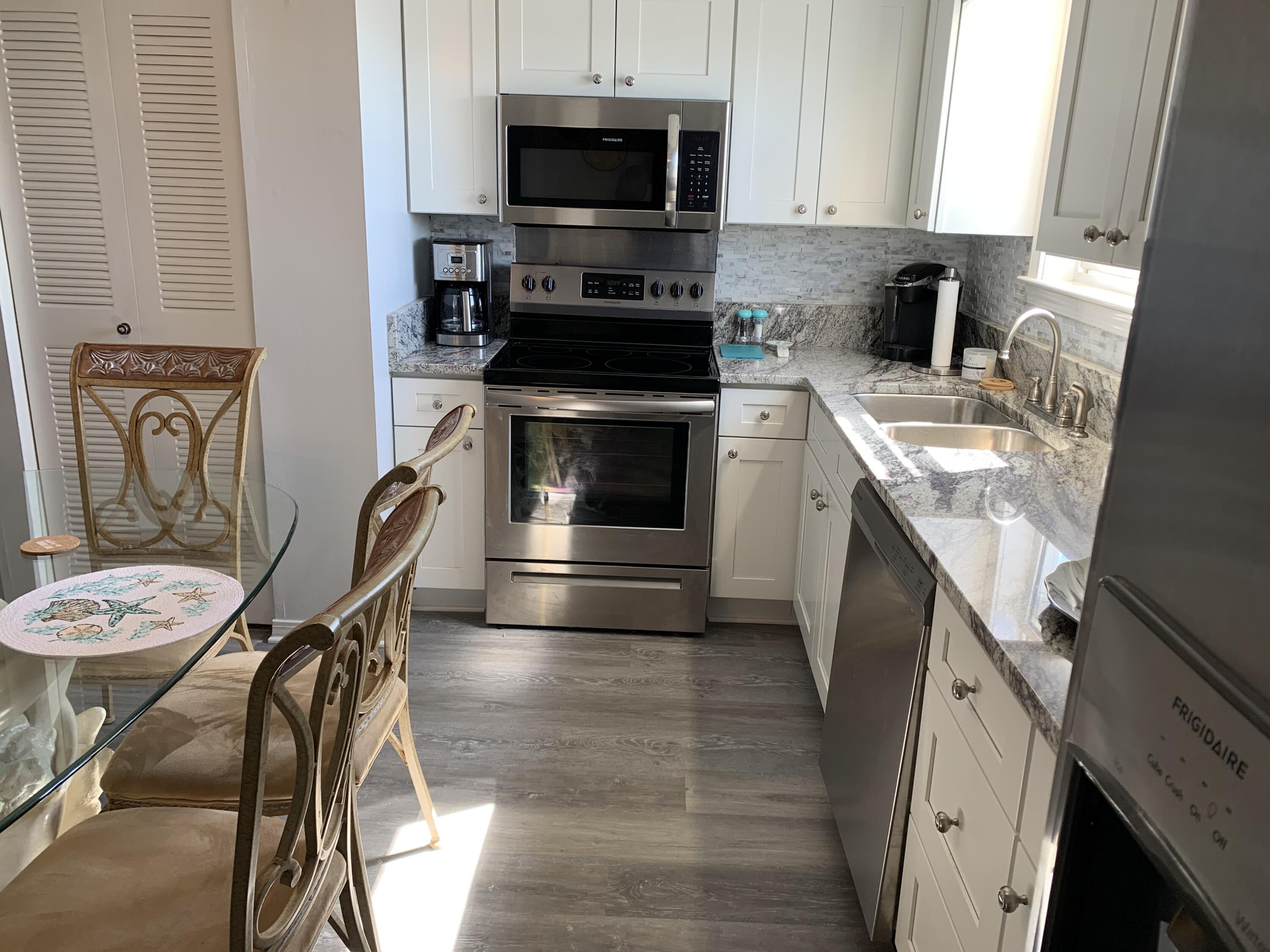 HERMITAGE CONDOMINIUM - Residential