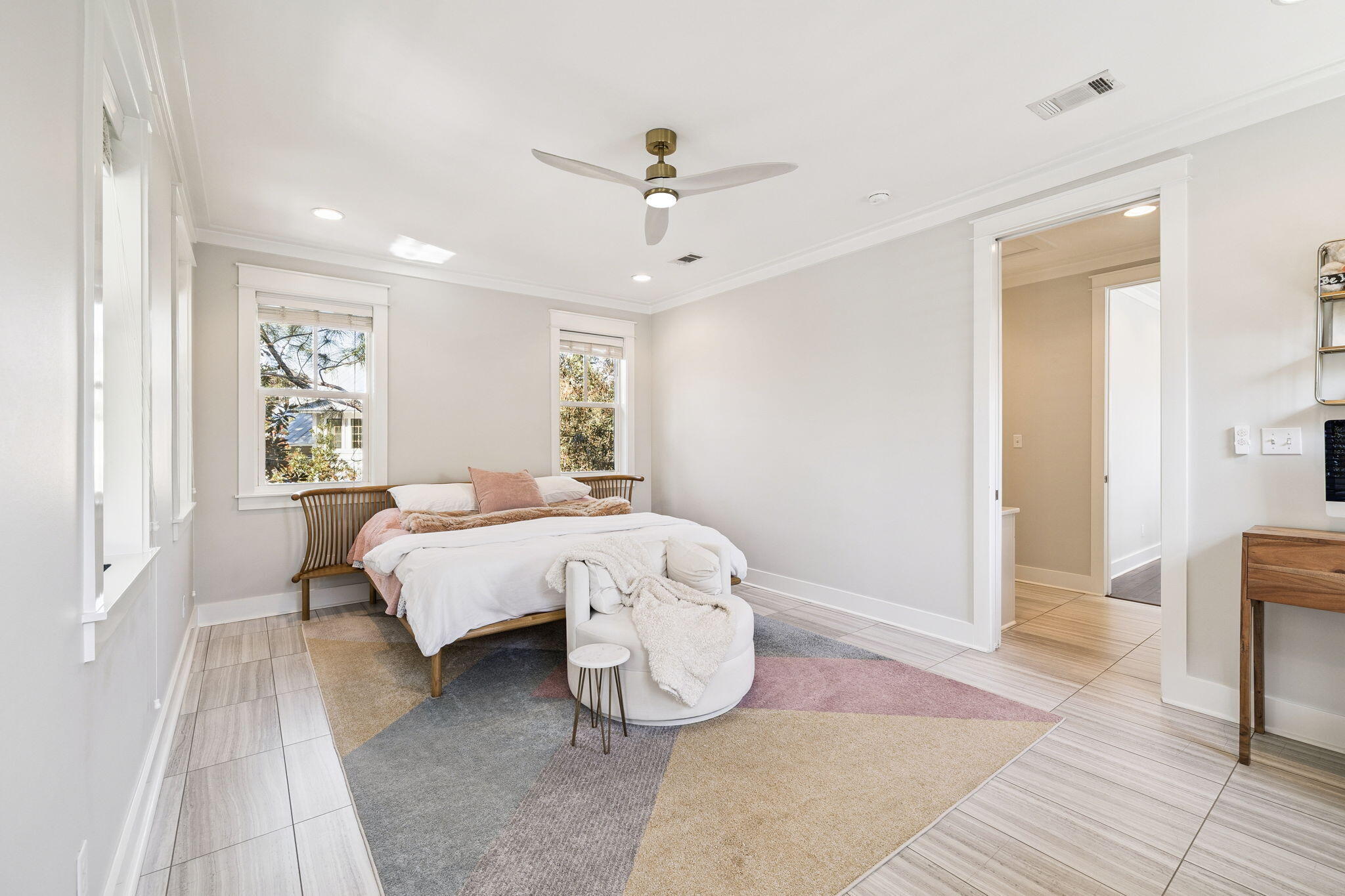 FOREST LAKES - Residential