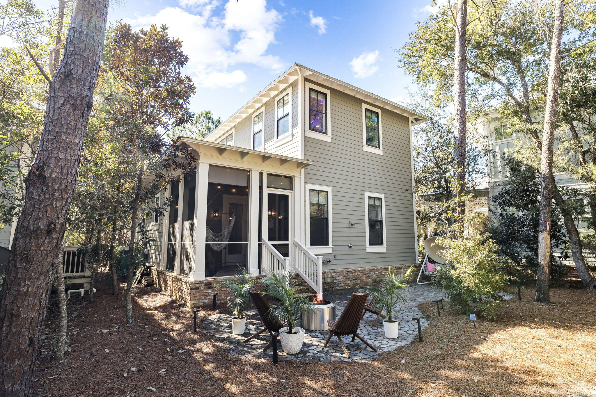 FOREST LAKES - Residential