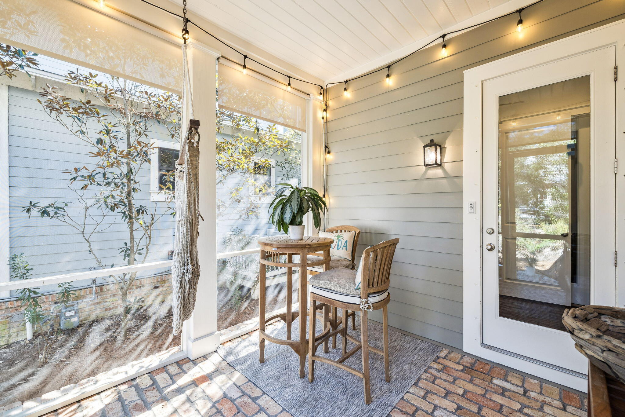 FOREST LAKES - Residential