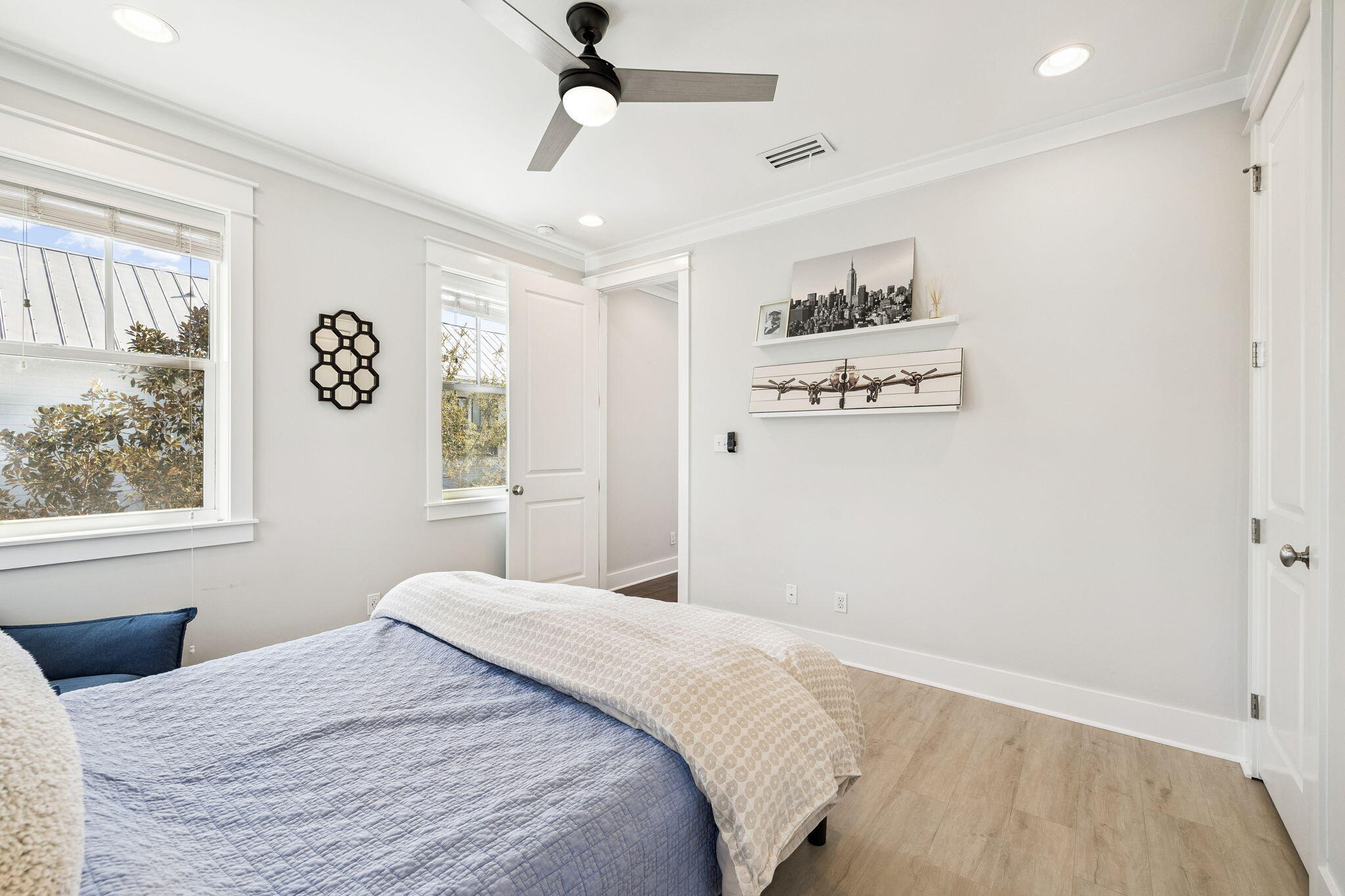 FOREST LAKES - Residential