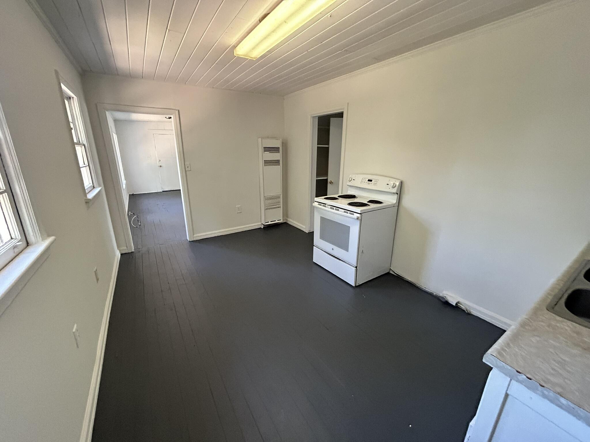 METES & BOUNDS - Residential Lease