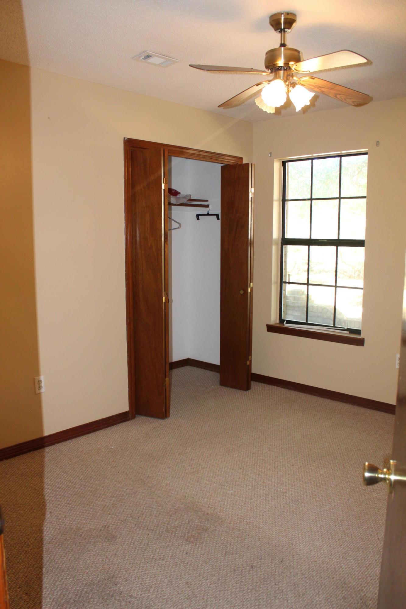 RANSOM PINES AMEND LOT 16 - Residential Lease