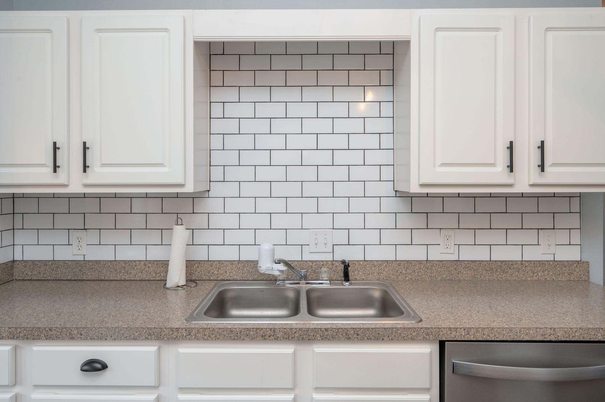 COUNTRYVIEW ESTATES 10TH ADDN - Residential