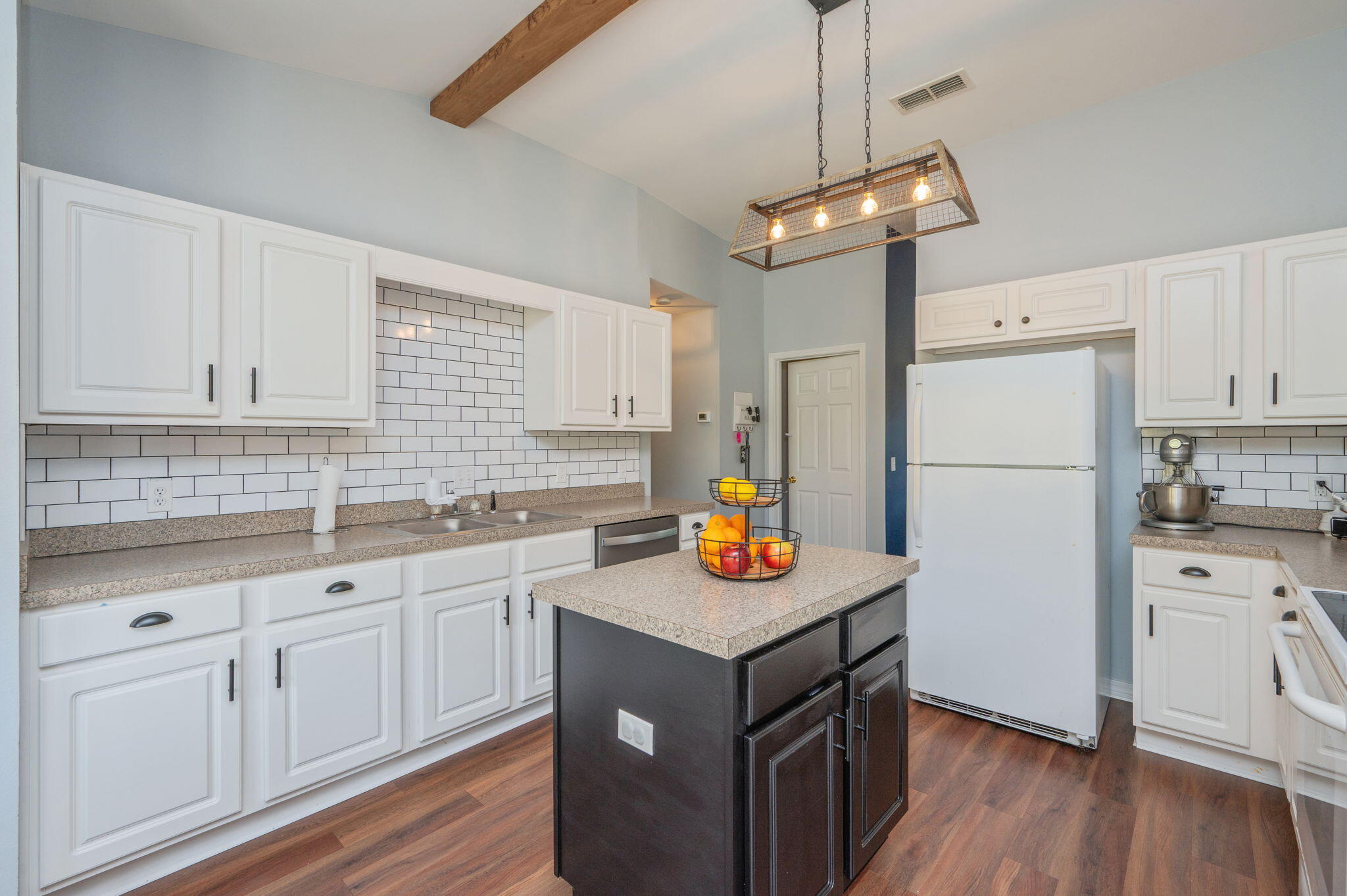 COUNTRYVIEW ESTATES 10TH ADDN - Residential