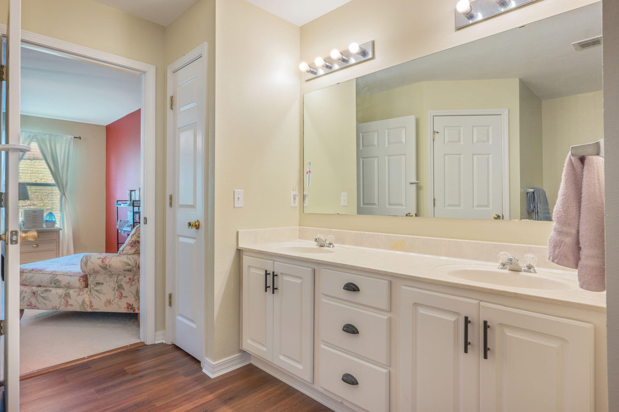 COUNTRYVIEW ESTATES 10TH ADDN - Residential
