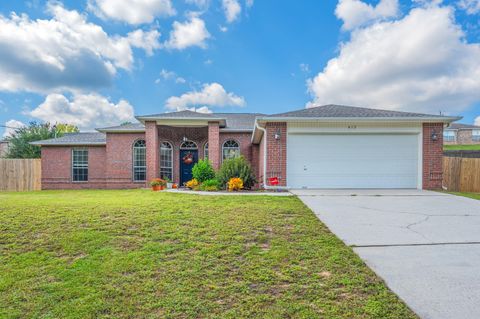 Photo of 417 Bobby Drive, Crestview, FL 32536 (MLS # 986480) Photo of 417 Bobby Drive, Crestview, FL 32536 (MLS # 986480)