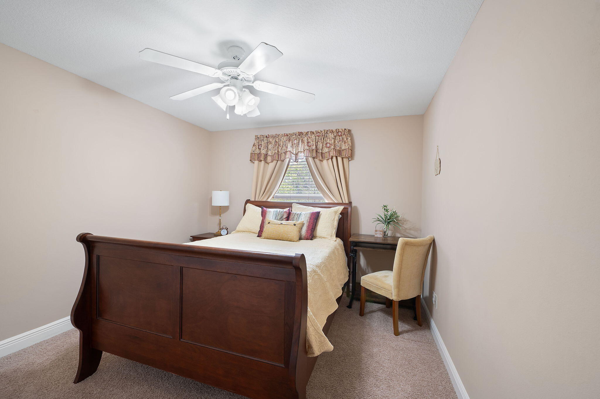 HADLEIGH HILLS T/H - Residential