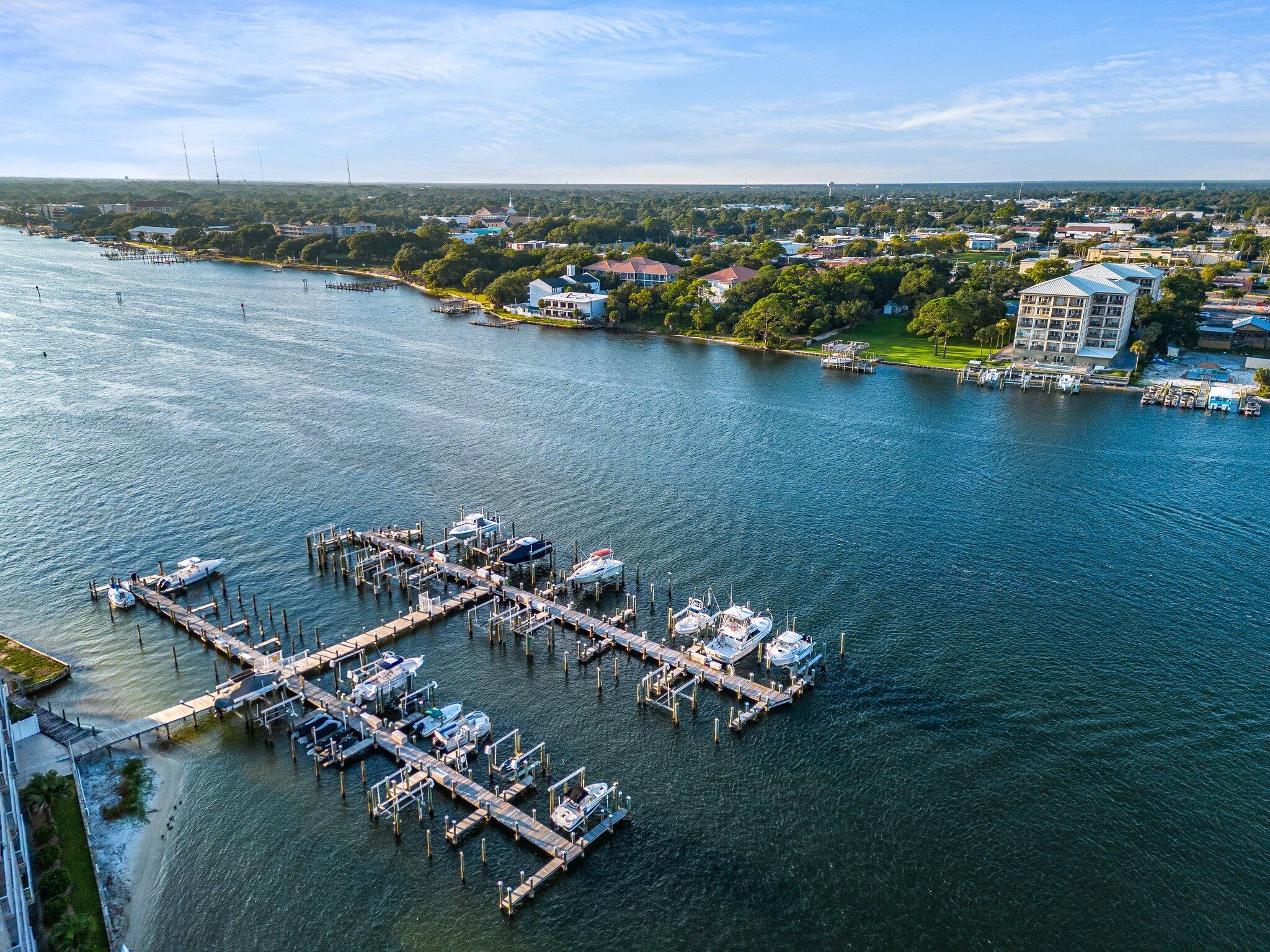 PALM COURT YACHT CLUB - Residential