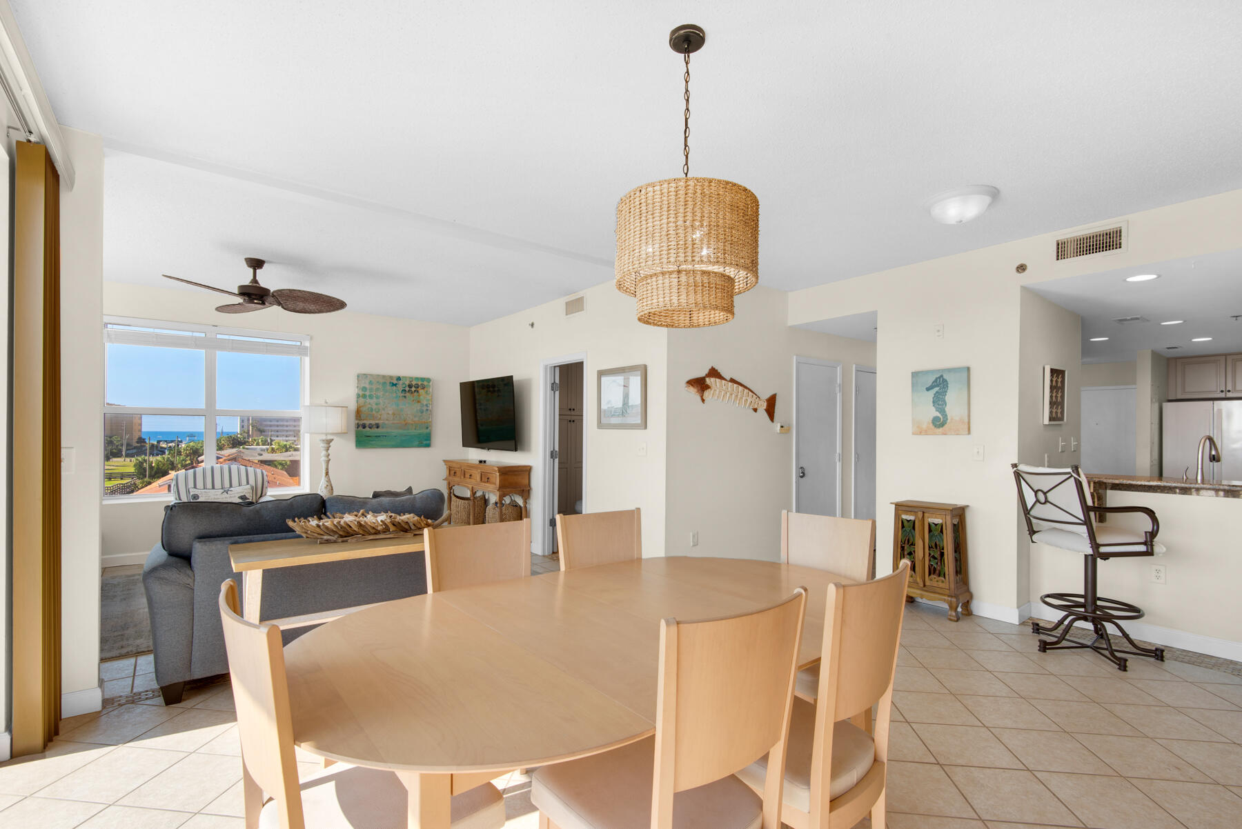 PALM COURT YACHT CLUB - Residential