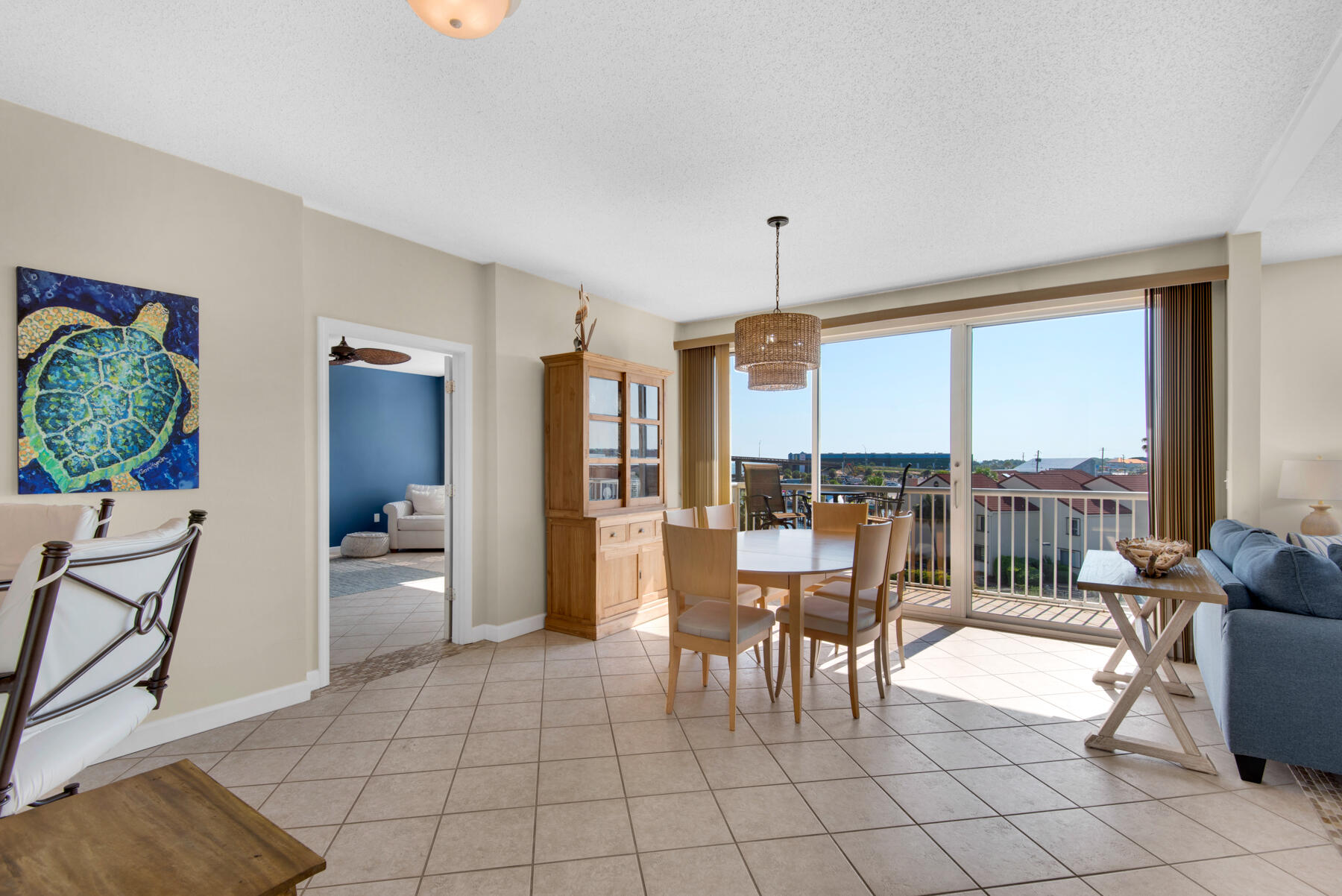 PALM COURT YACHT CLUB - Residential