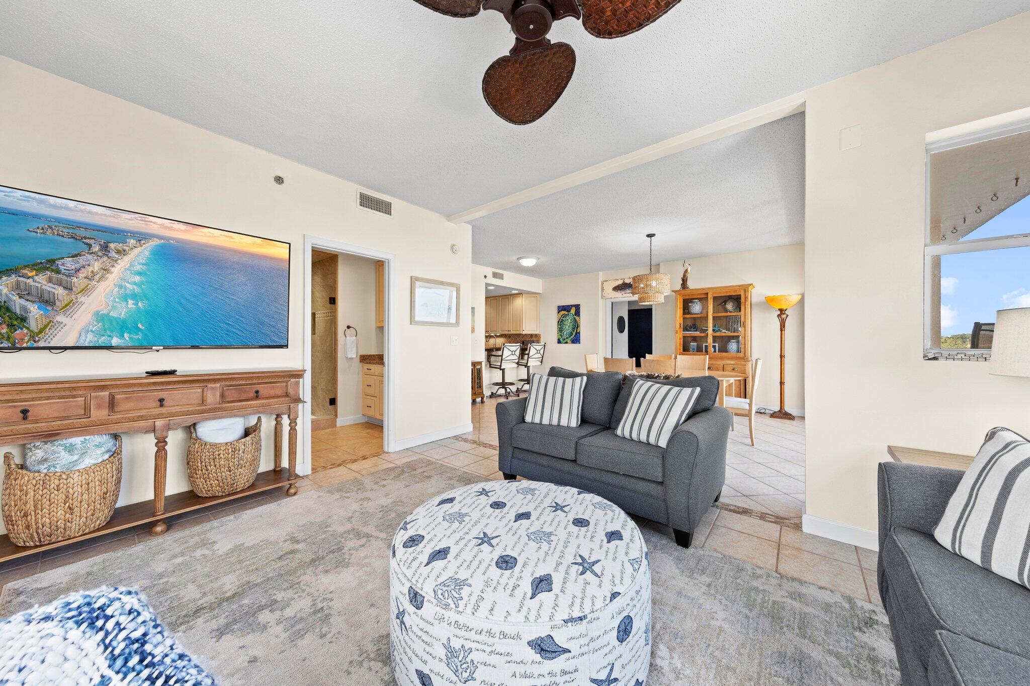 PALM COURT YACHT CLUB - Residential