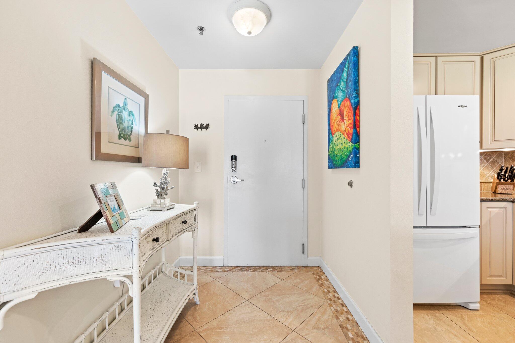 PALM COURT YACHT CLUB - Residential