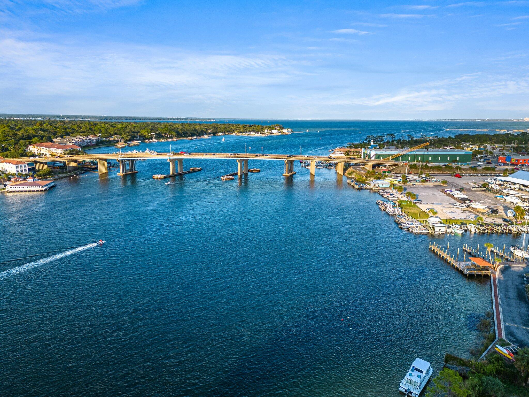 PALM COURT YACHT CLUB - Residential