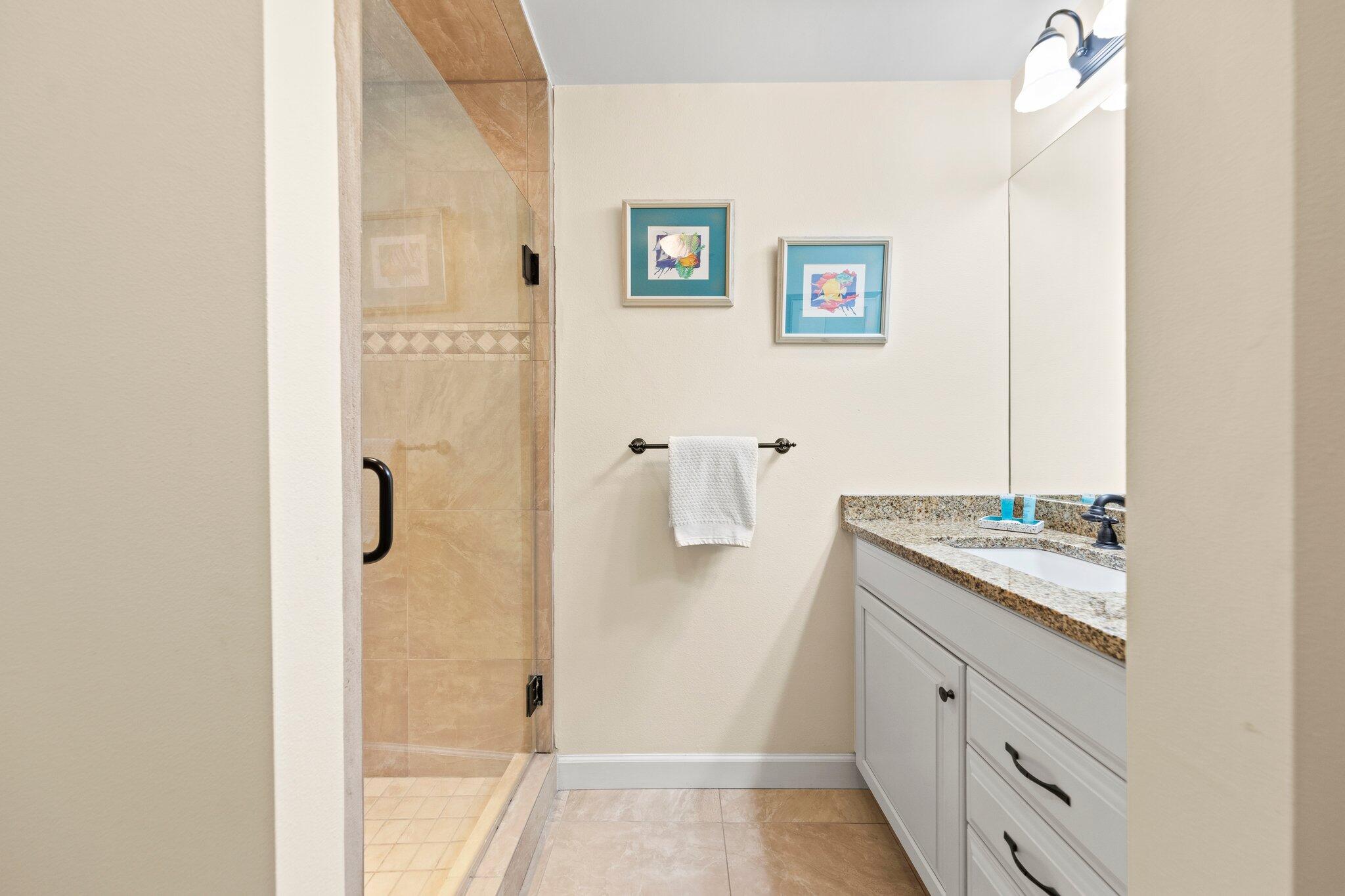 PALM COURT YACHT CLUB - Residential