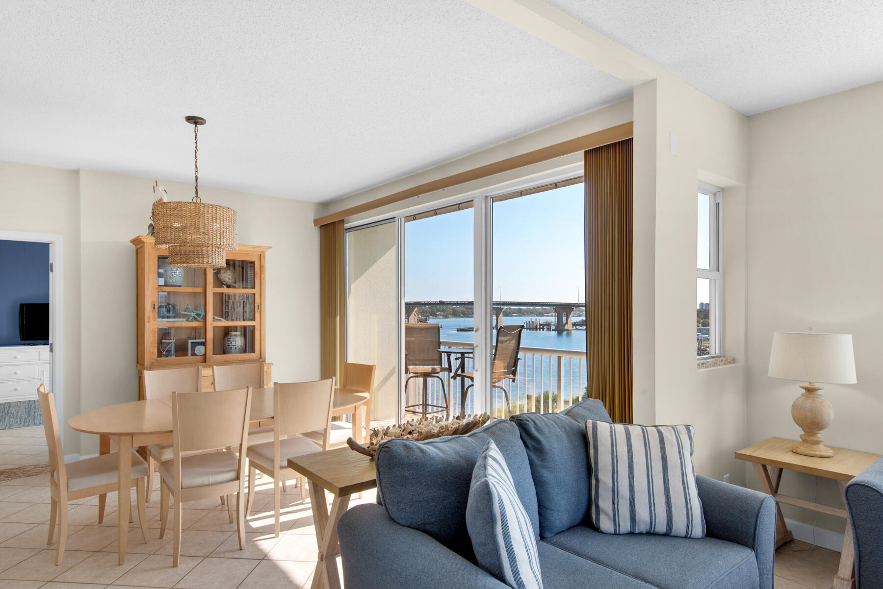 PALM COURT YACHT CLUB - Residential