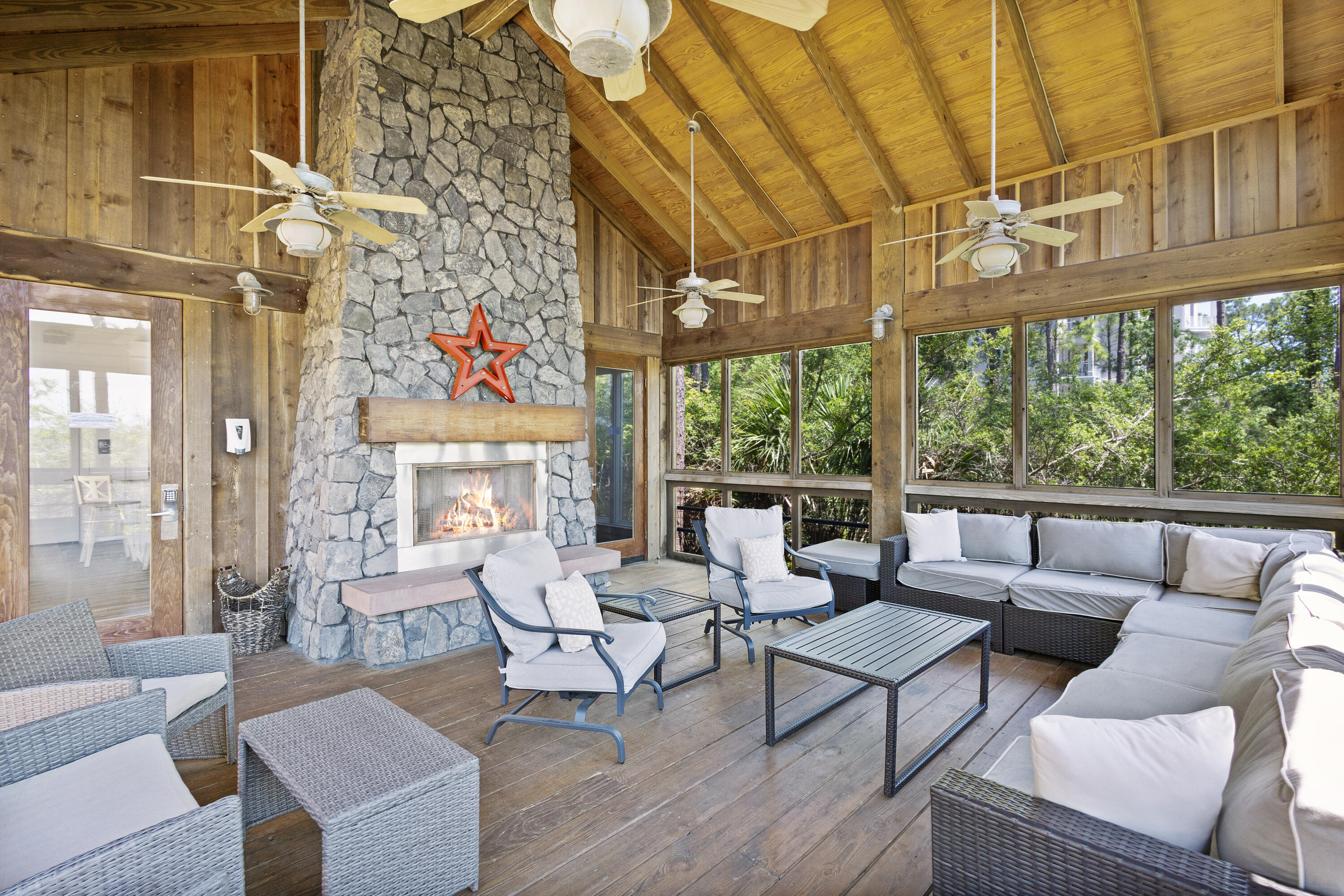 OBSERVATION POINT - Residential