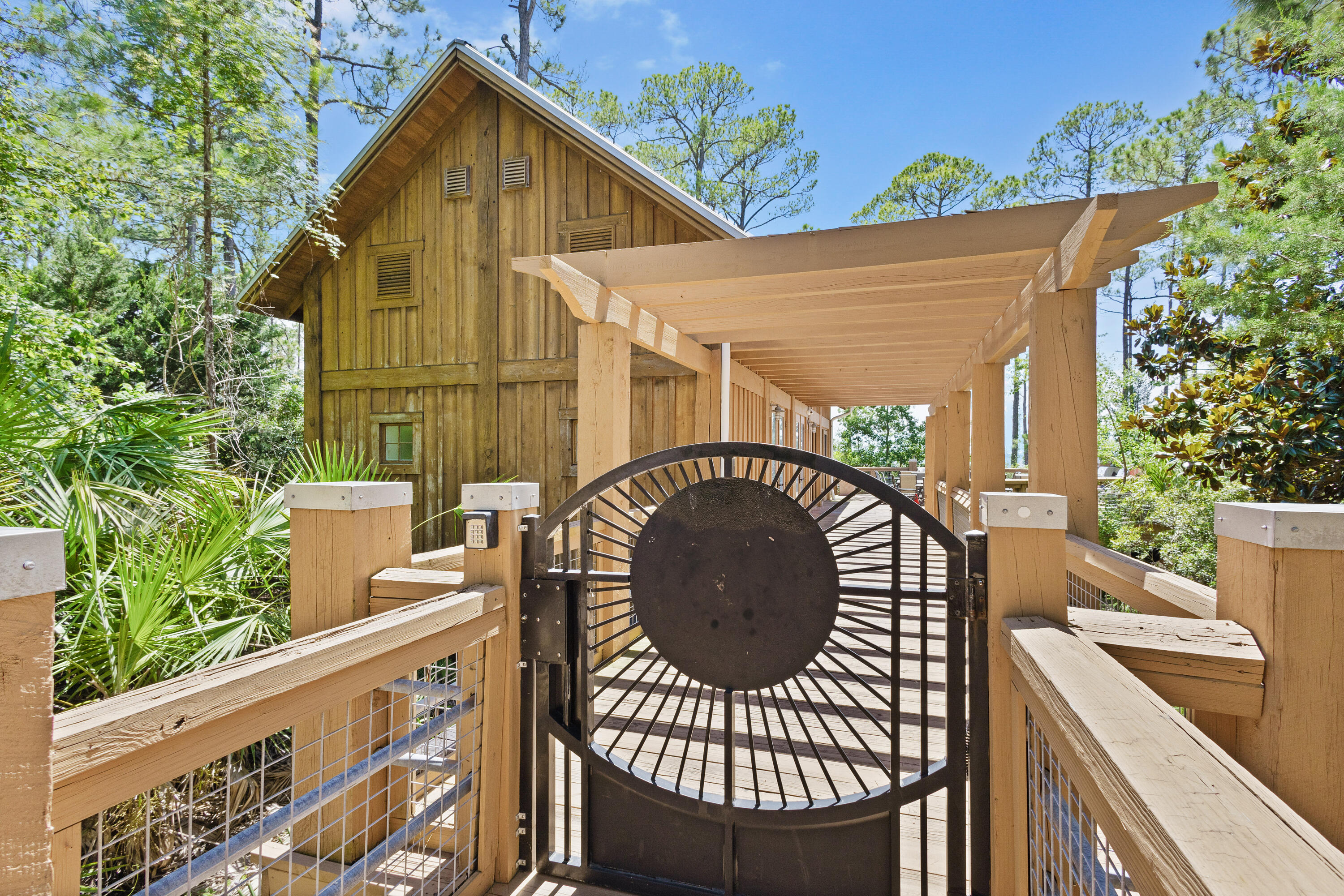 OBSERVATION POINT - Residential