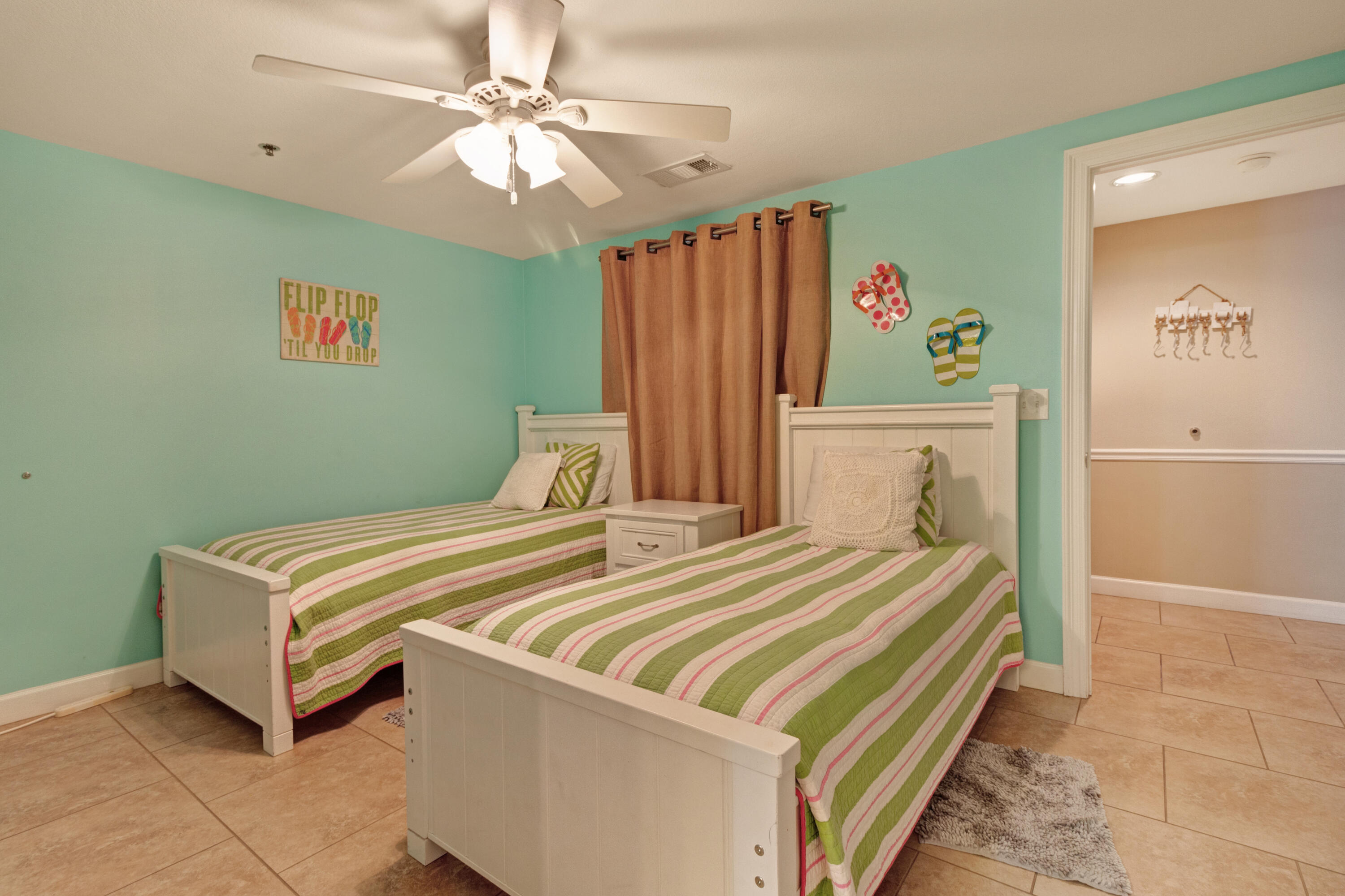 STERLING SHORES - Residential