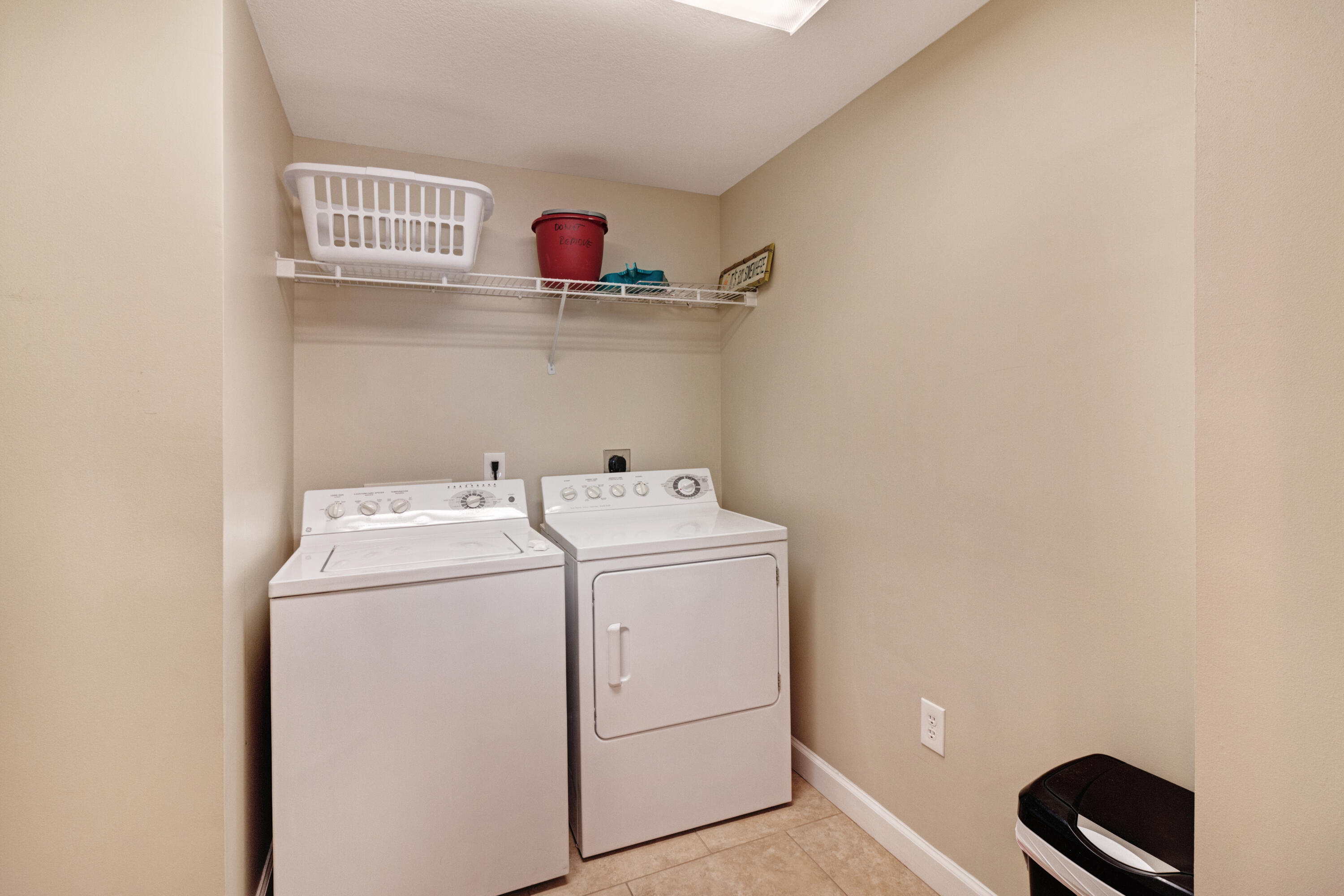 STERLING SHORES - Residential