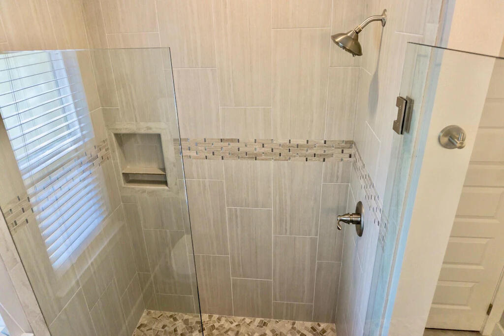 VILLAGES OF CRYSTAL BEACH - Residential