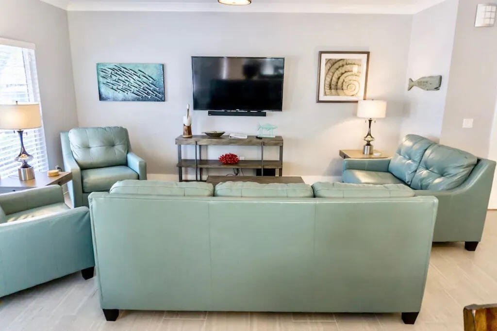 VILLAGES OF CRYSTAL BEACH - Residential