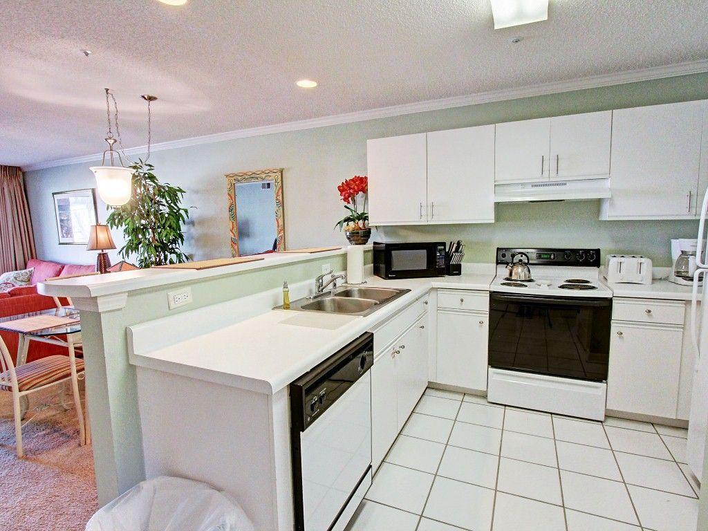 MARAVILLA CONDO 3 - Residential