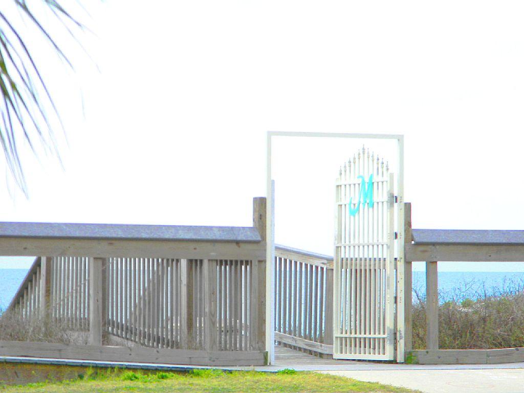 MARAVILLA CONDO 3 - Residential