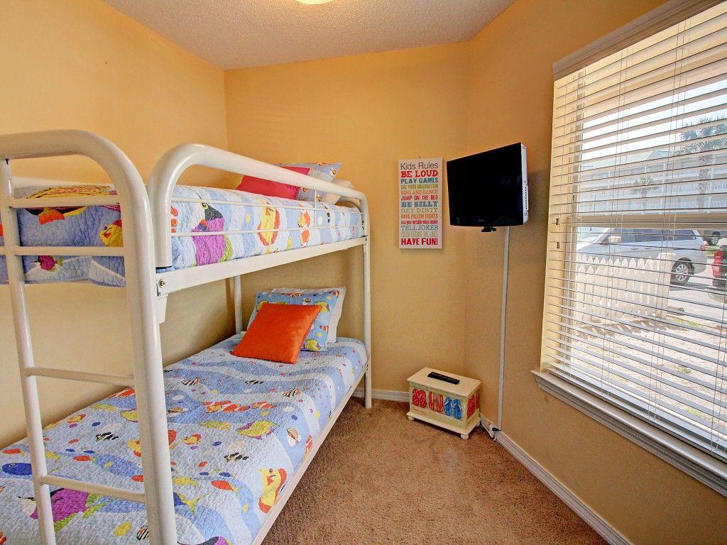 MARAVILLA CONDO 3 - Residential