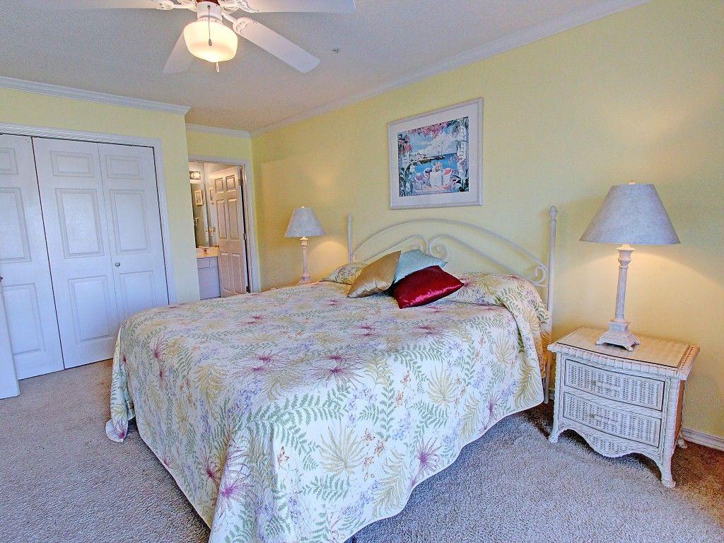 MARAVILLA CONDO 3 - Residential