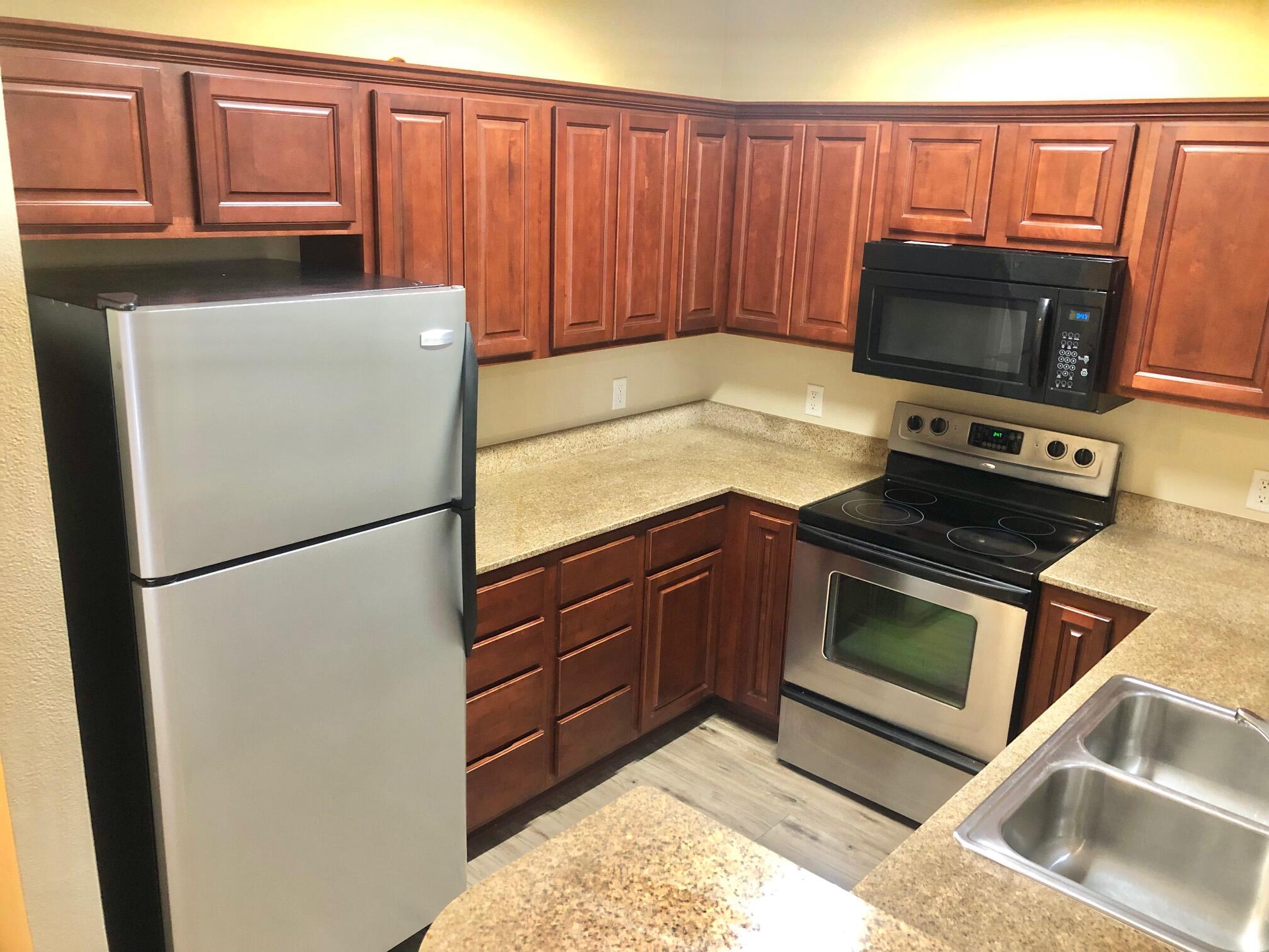 ARBOR LAKE PHASE 1 - Residential Lease