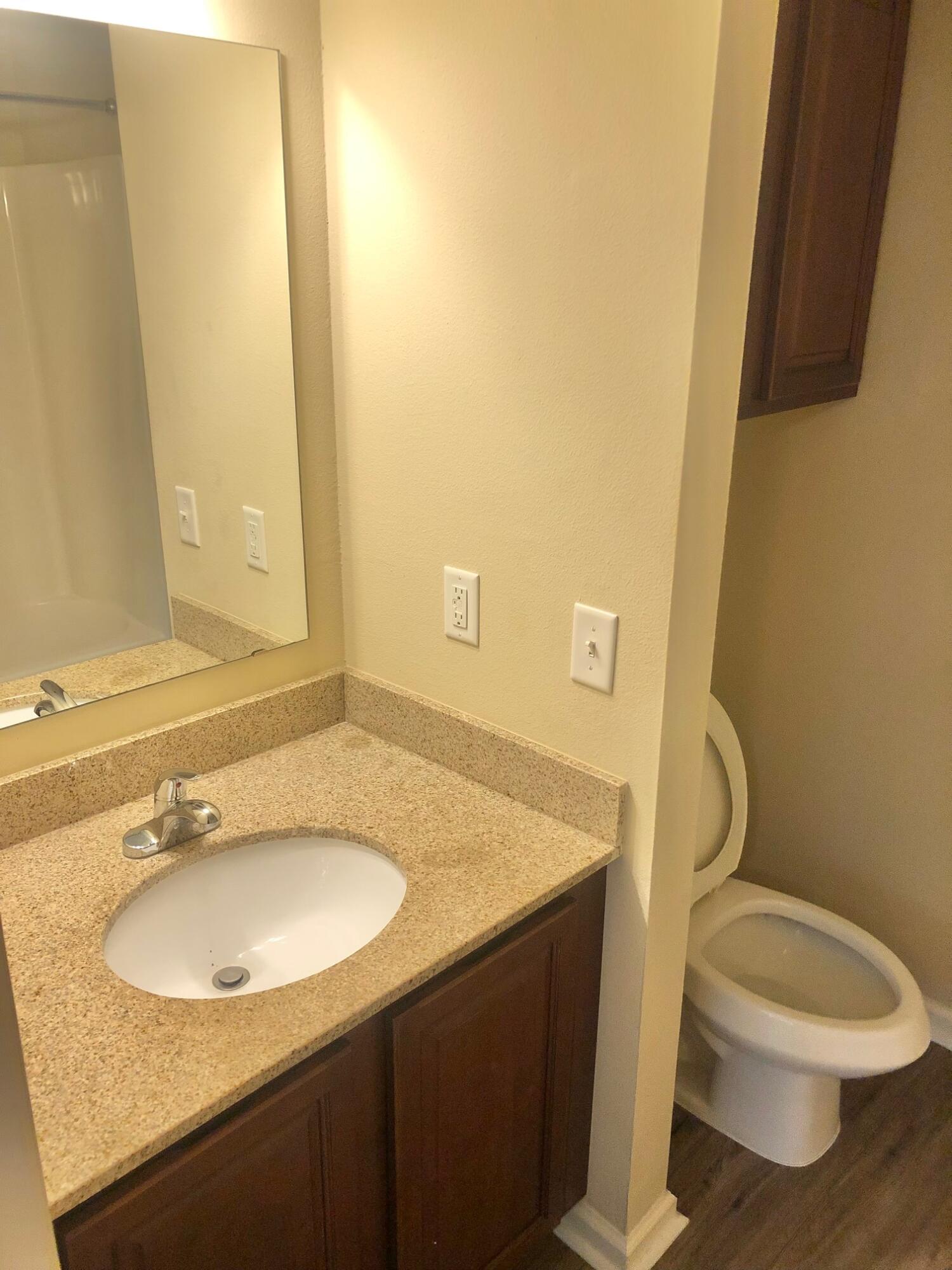 ARBOR LAKE PHASE 1 - Residential Lease