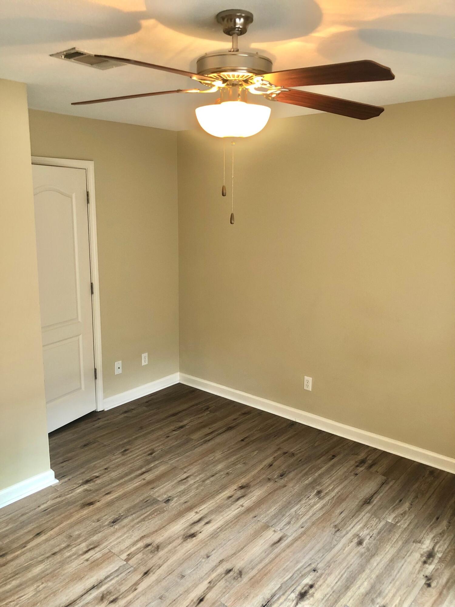 ARBOR LAKE PHASE 1 - Residential Lease