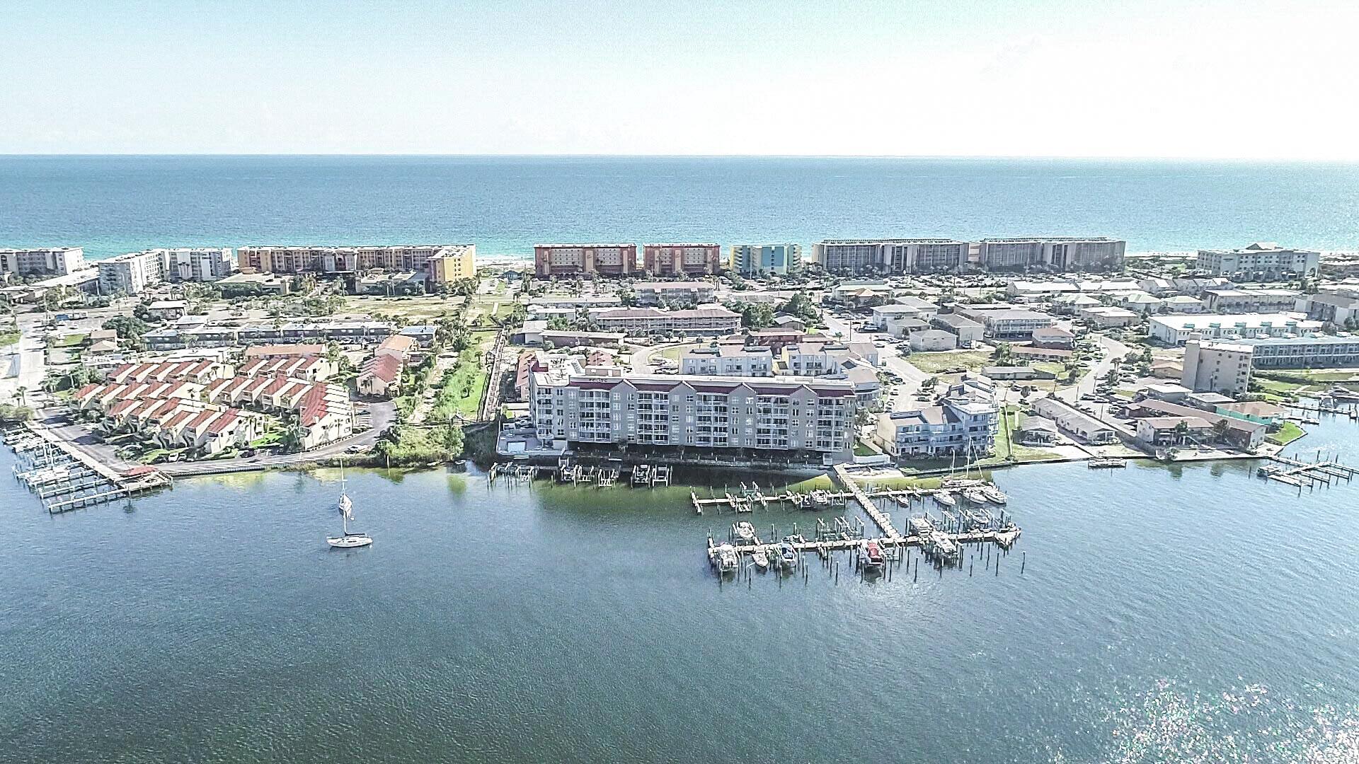 PALM COURT YACHT CLUB - Residential