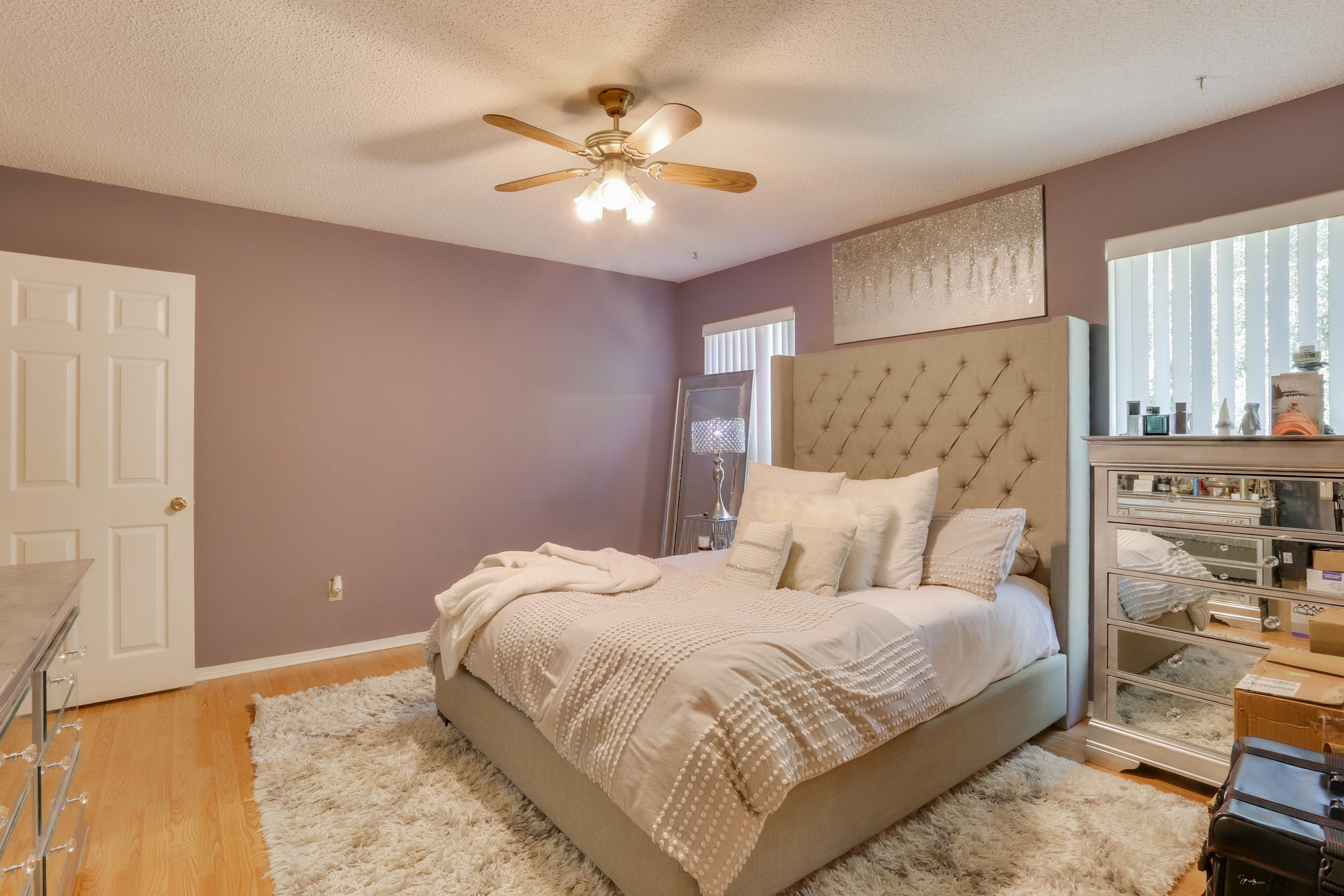 COLLEGE OAKS - Residential