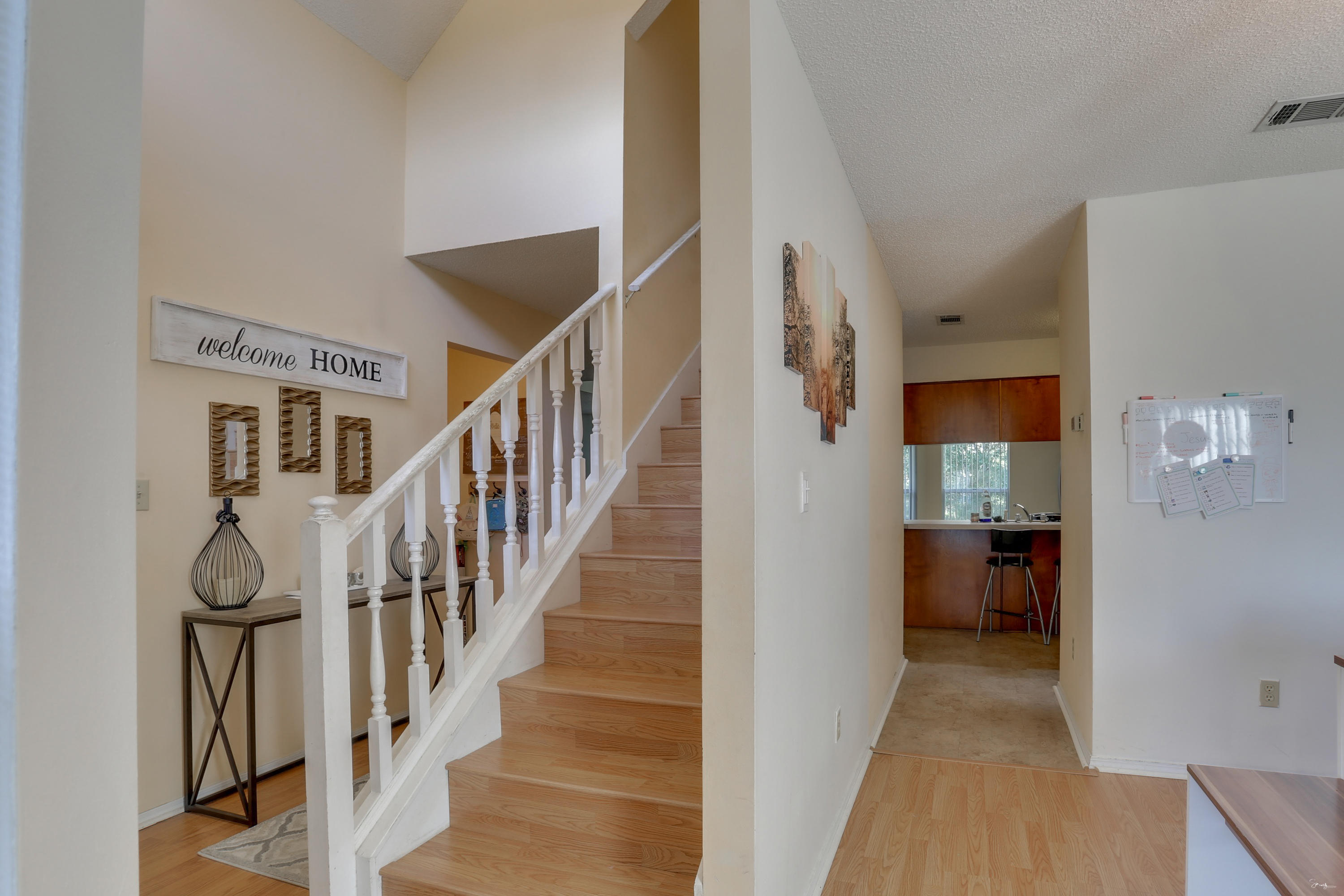 COLLEGE OAKS - Residential